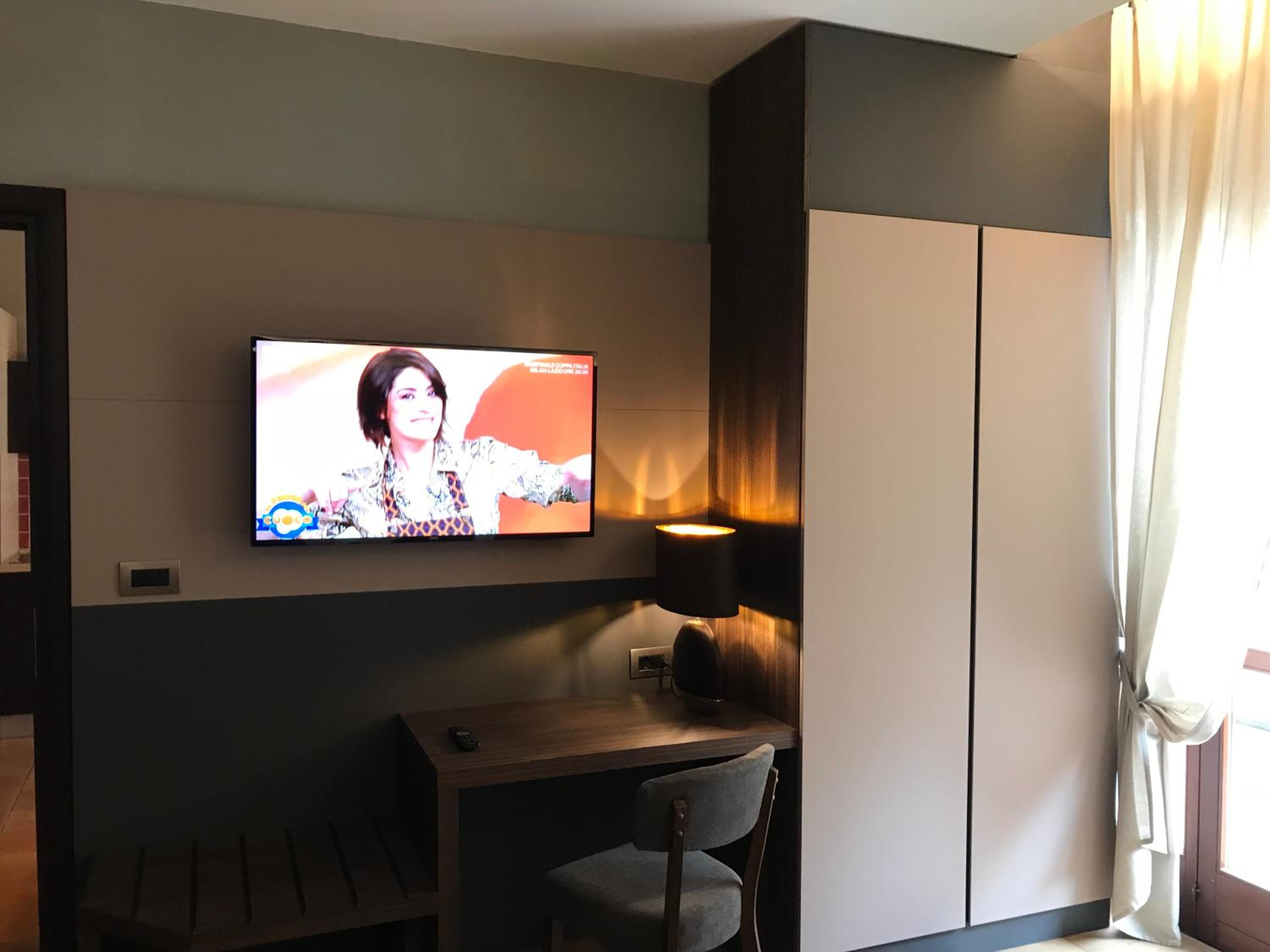 One-Bedroom Apartment (3 Adults) photo 3