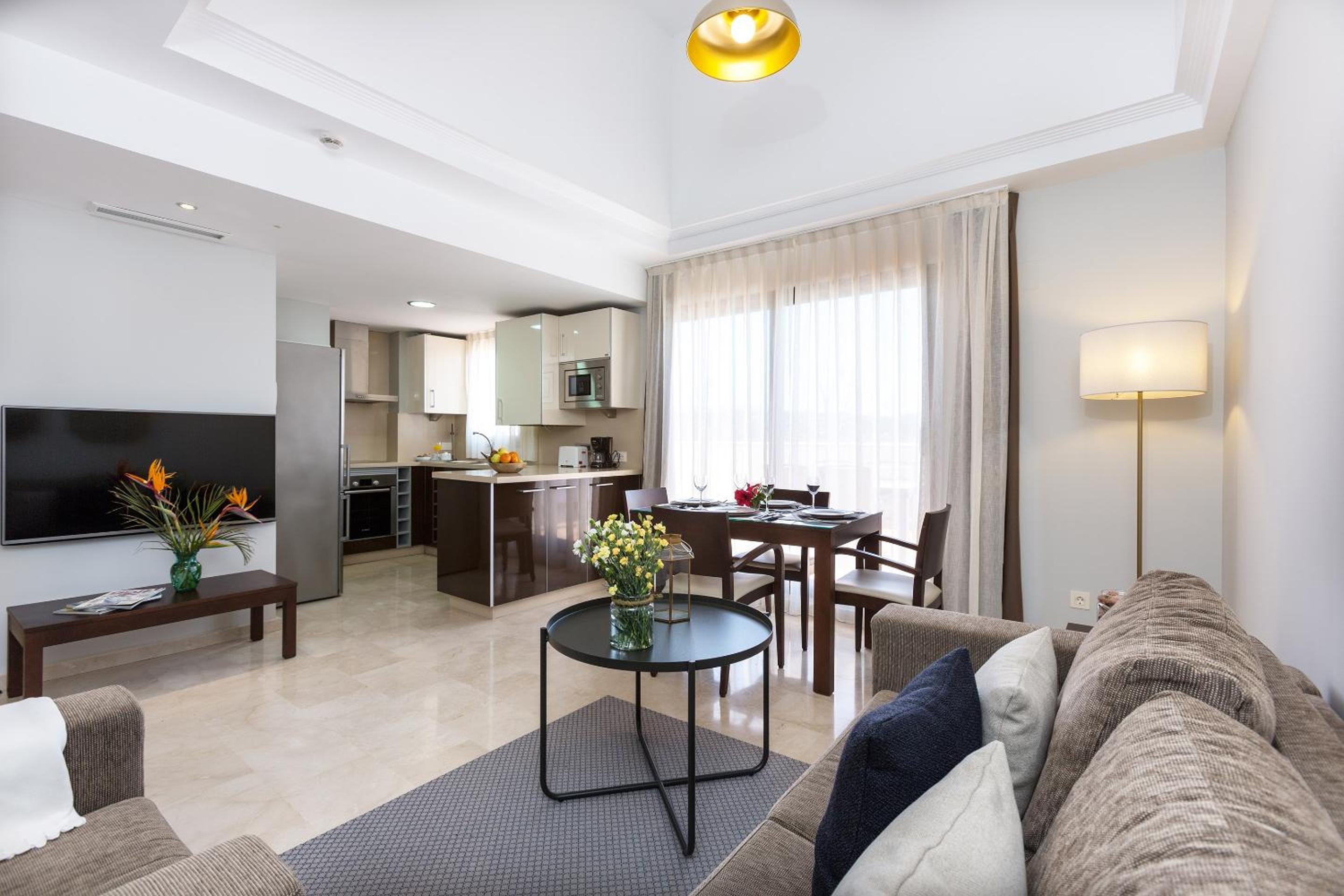 Penthouse Apartment thumbnail 5