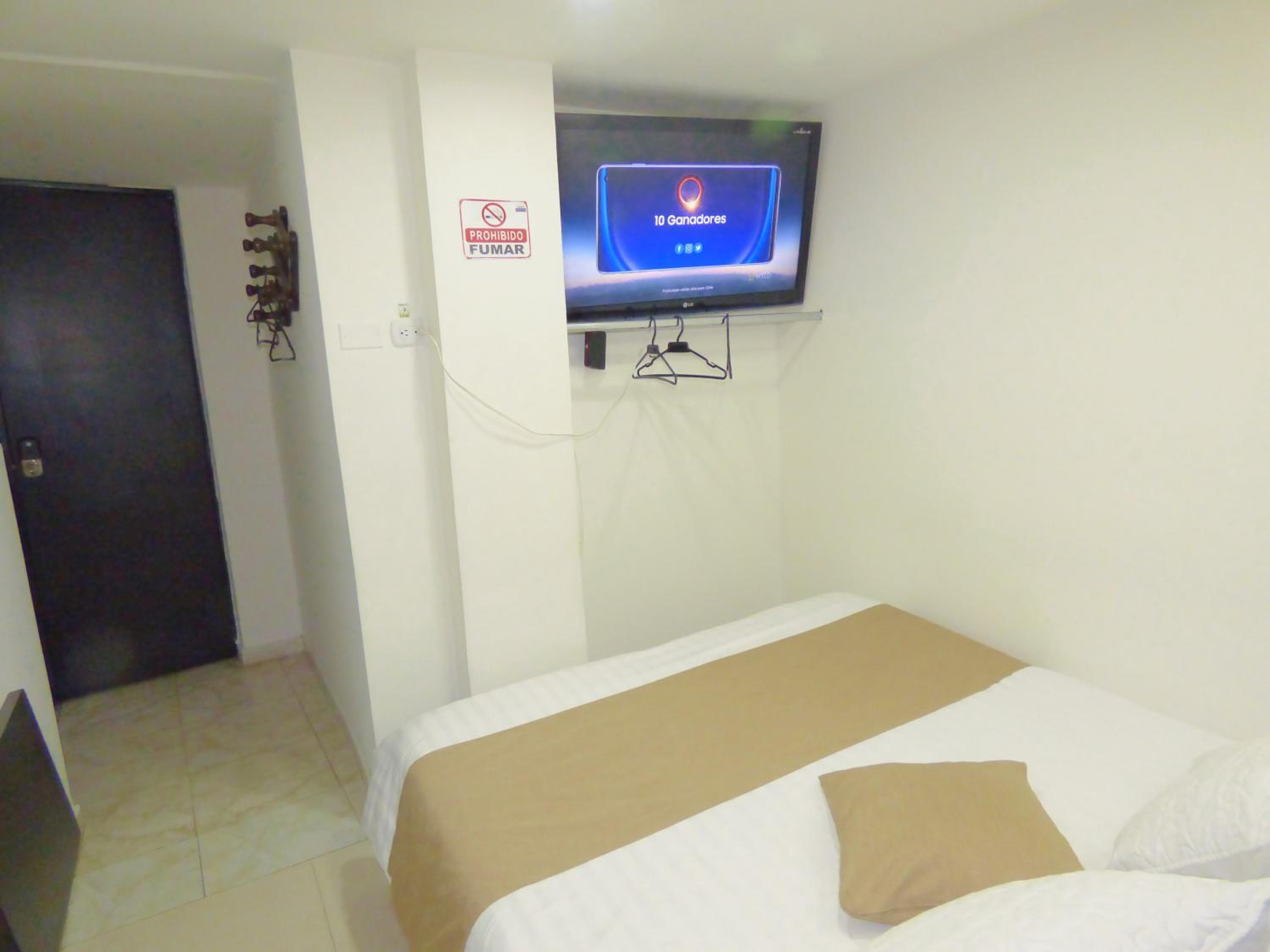 Standard Double Room photo 3