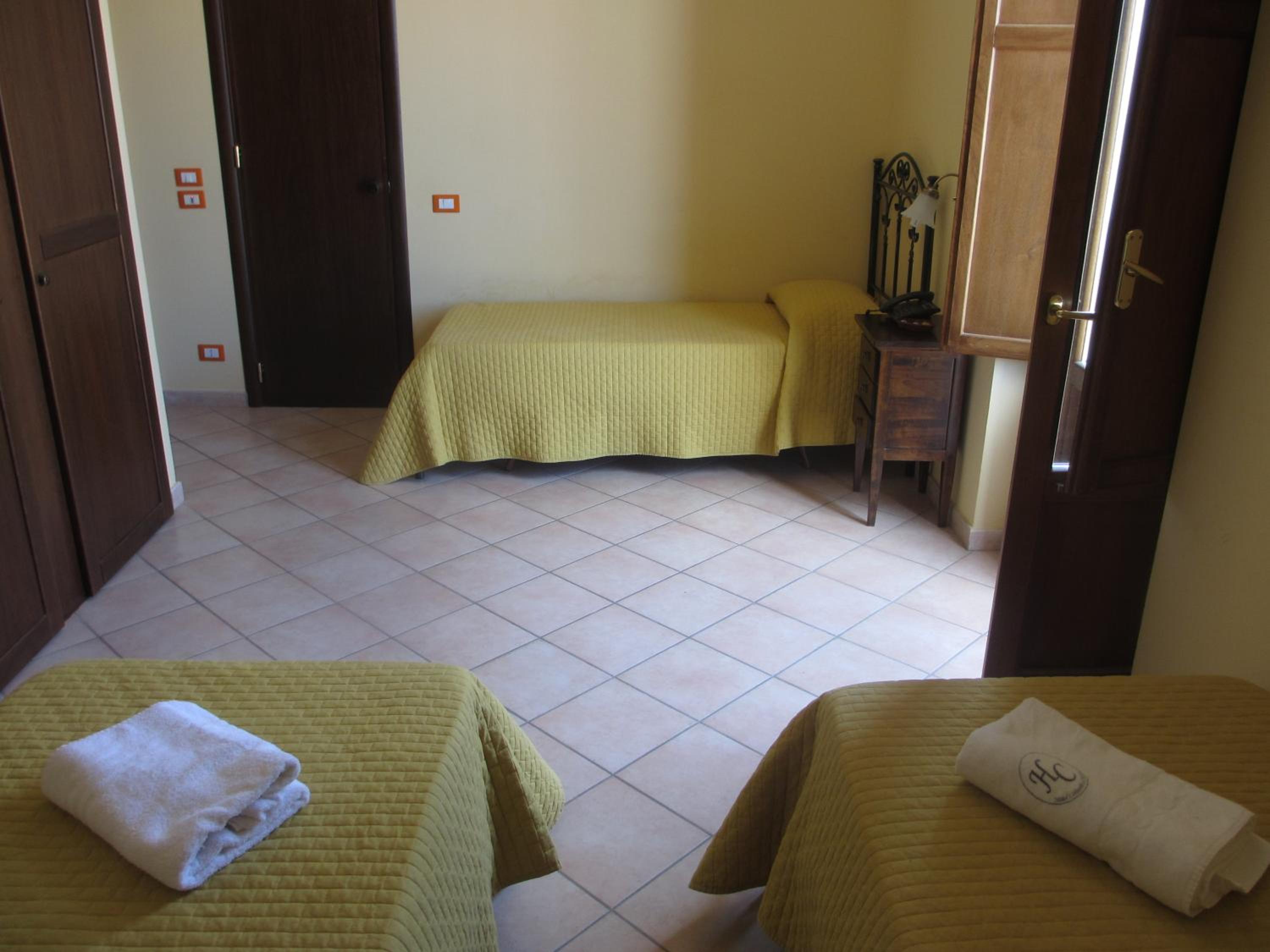 Triple Room - Photo 2