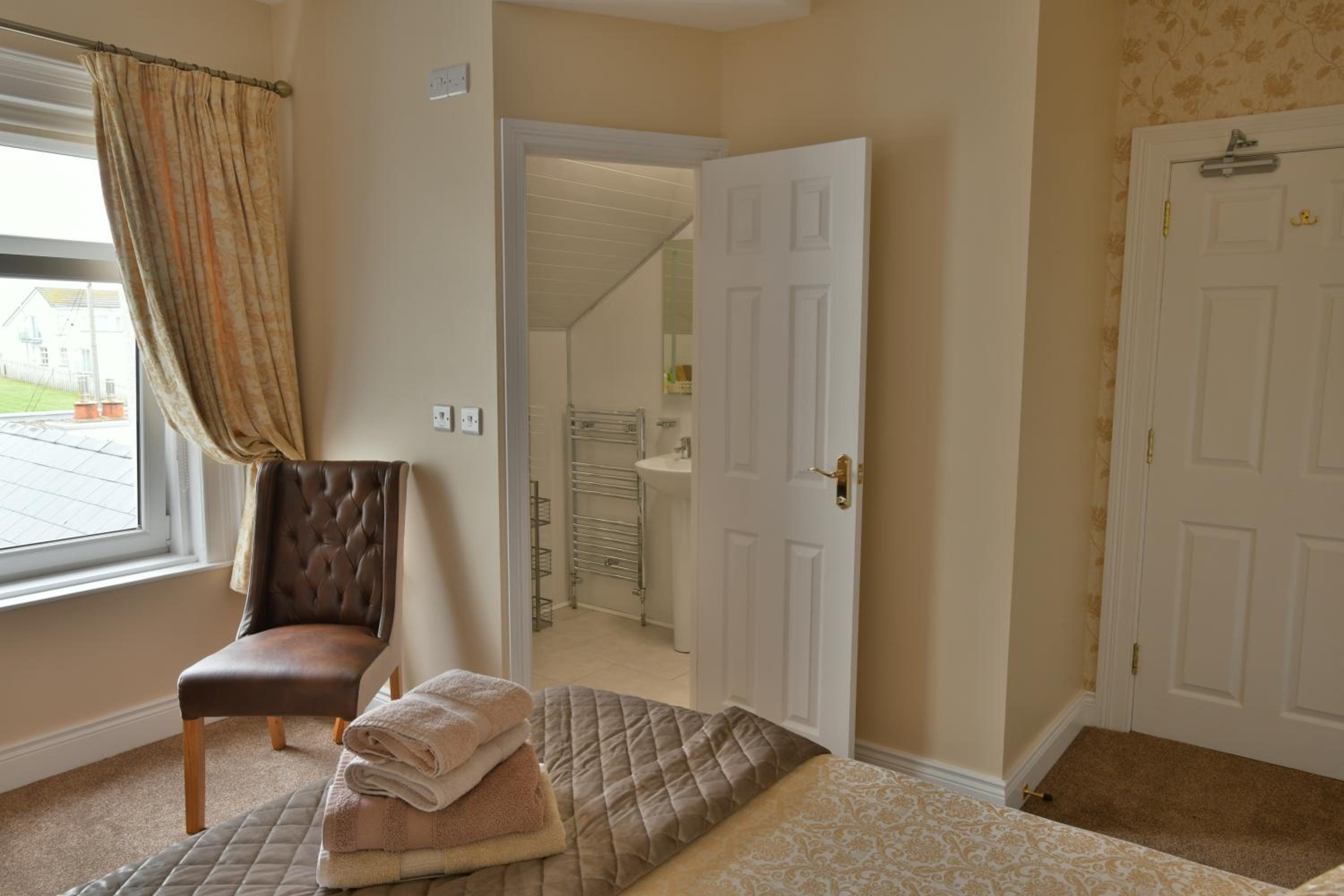 Classic Double Room - Photo 5