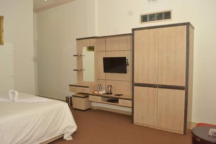 Deluxe Room - Photo 2