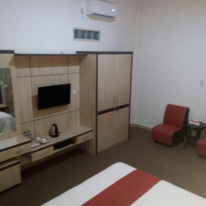 Deluxe Room - Photo 3