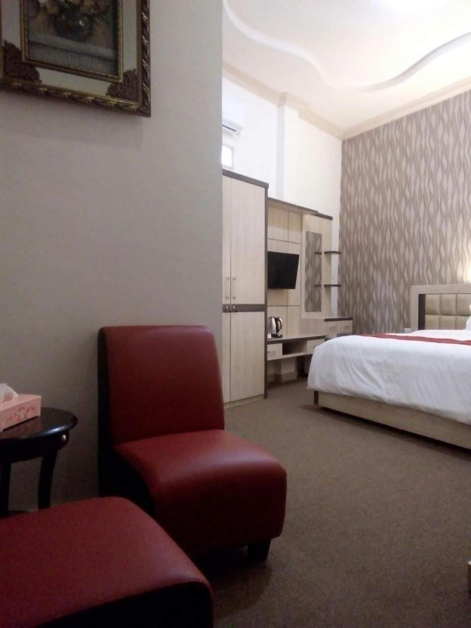 Superior King Room photo 2