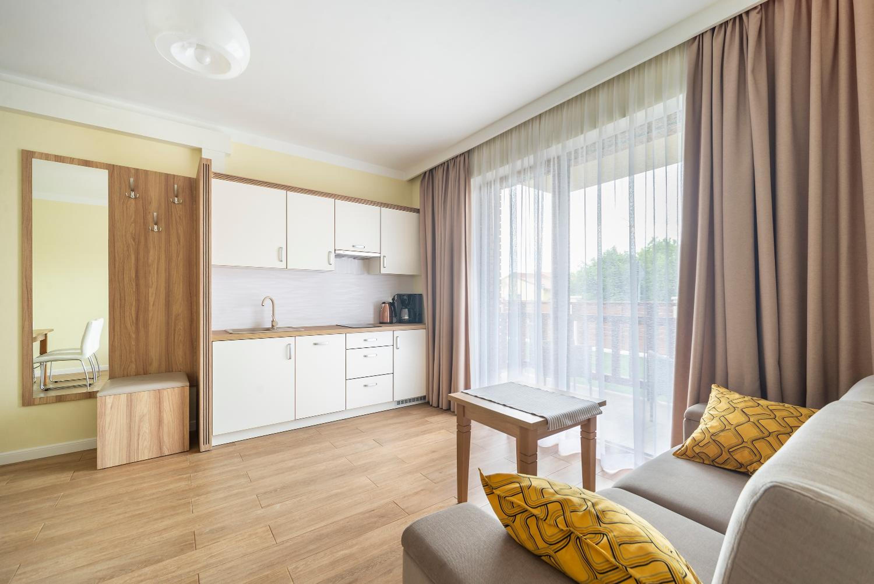 Deluxe Apartment photo 2
