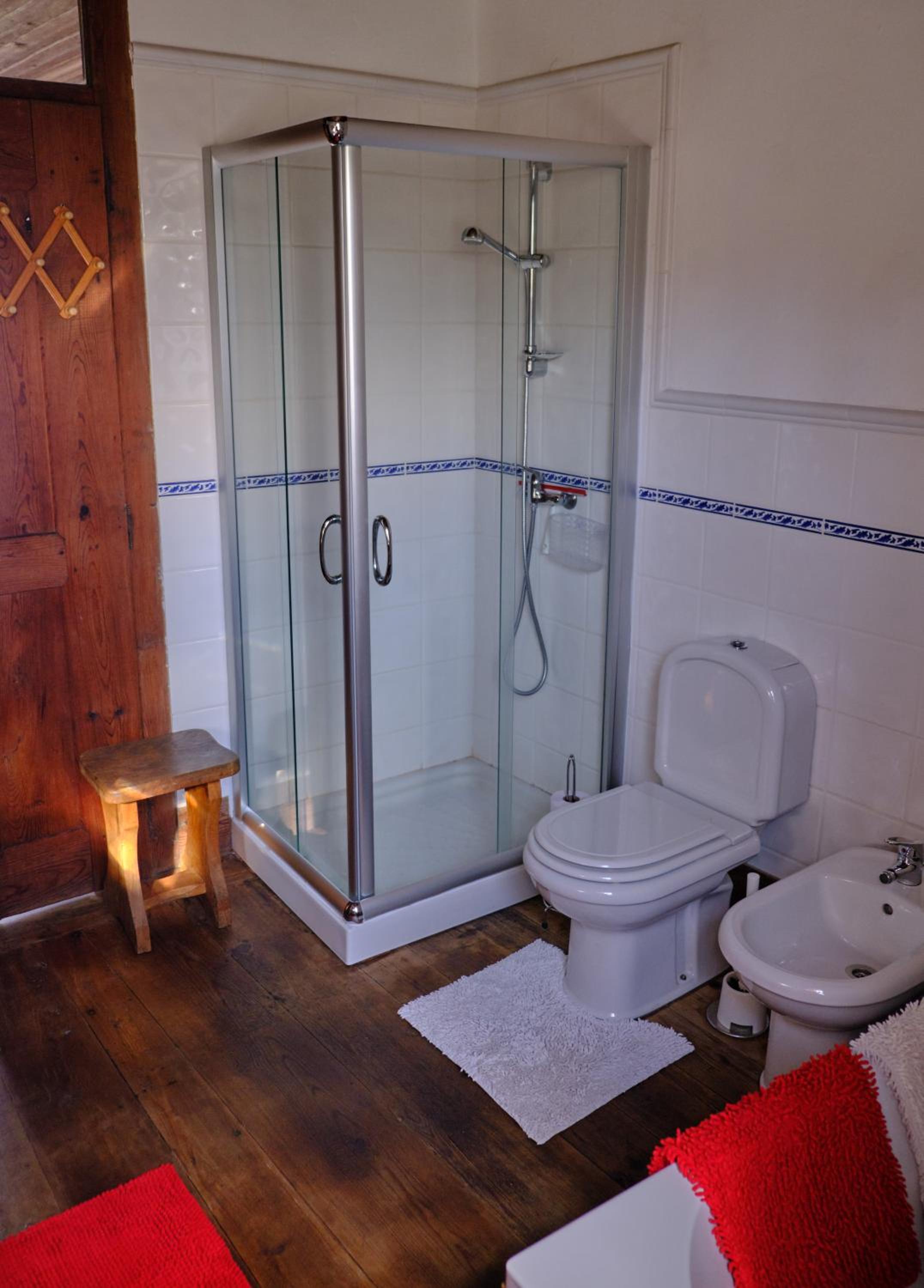 Two-Bedroom House photo 2