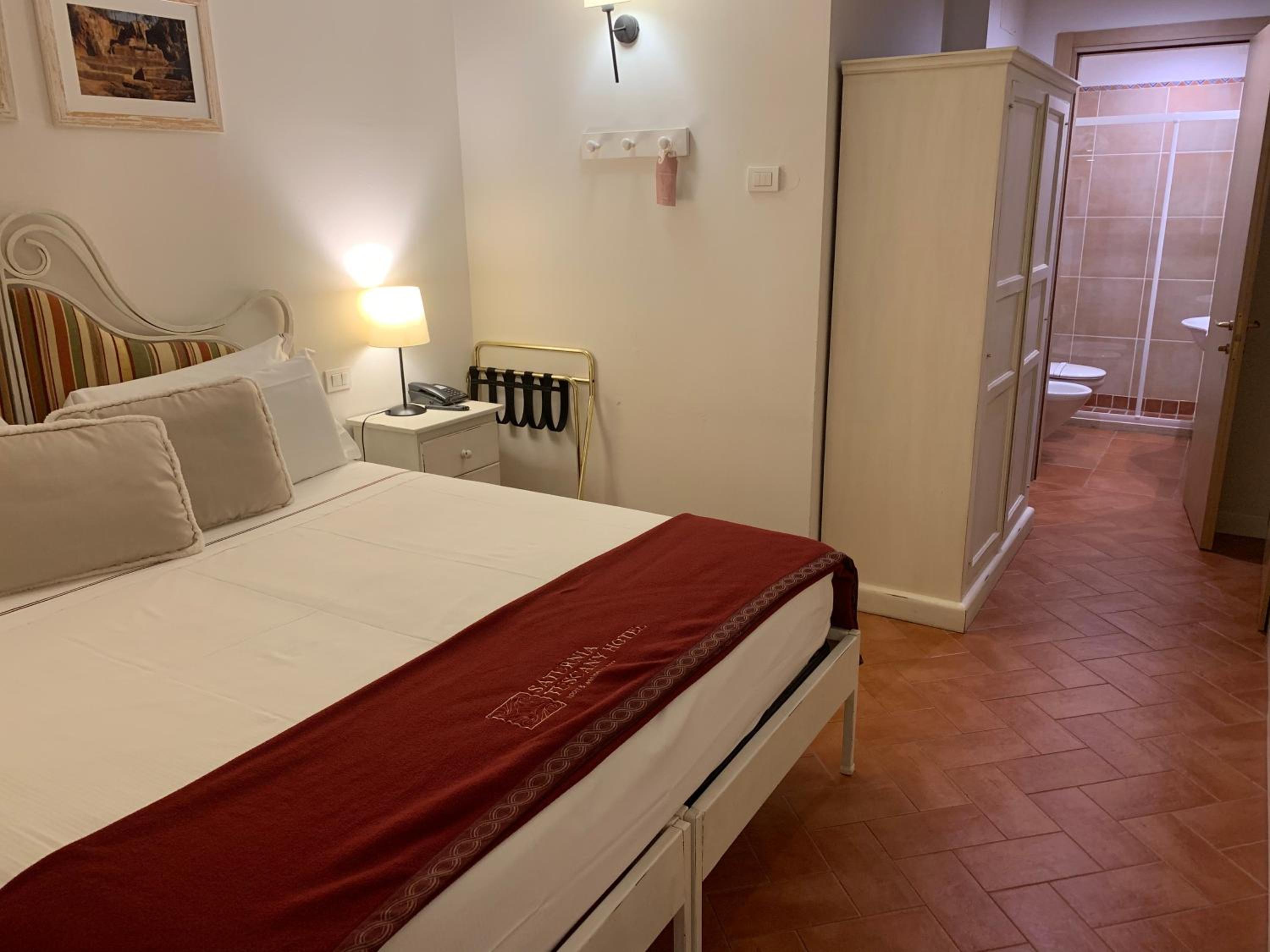 Small Double Room - Photo 37