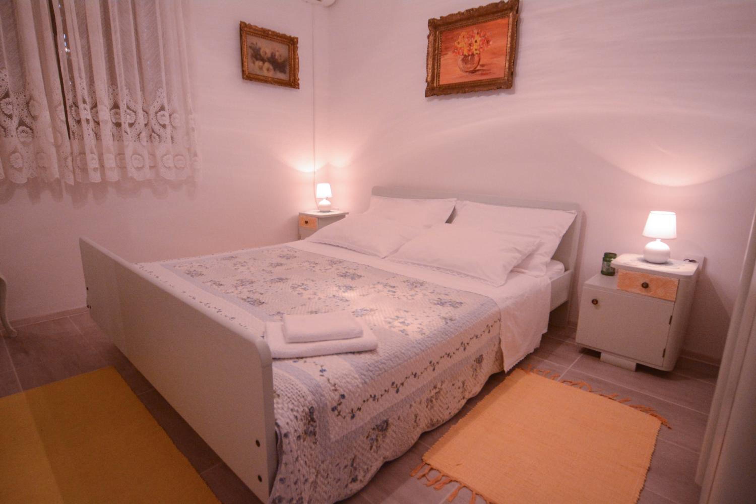 Apartment - Ground Floor - Photo 5