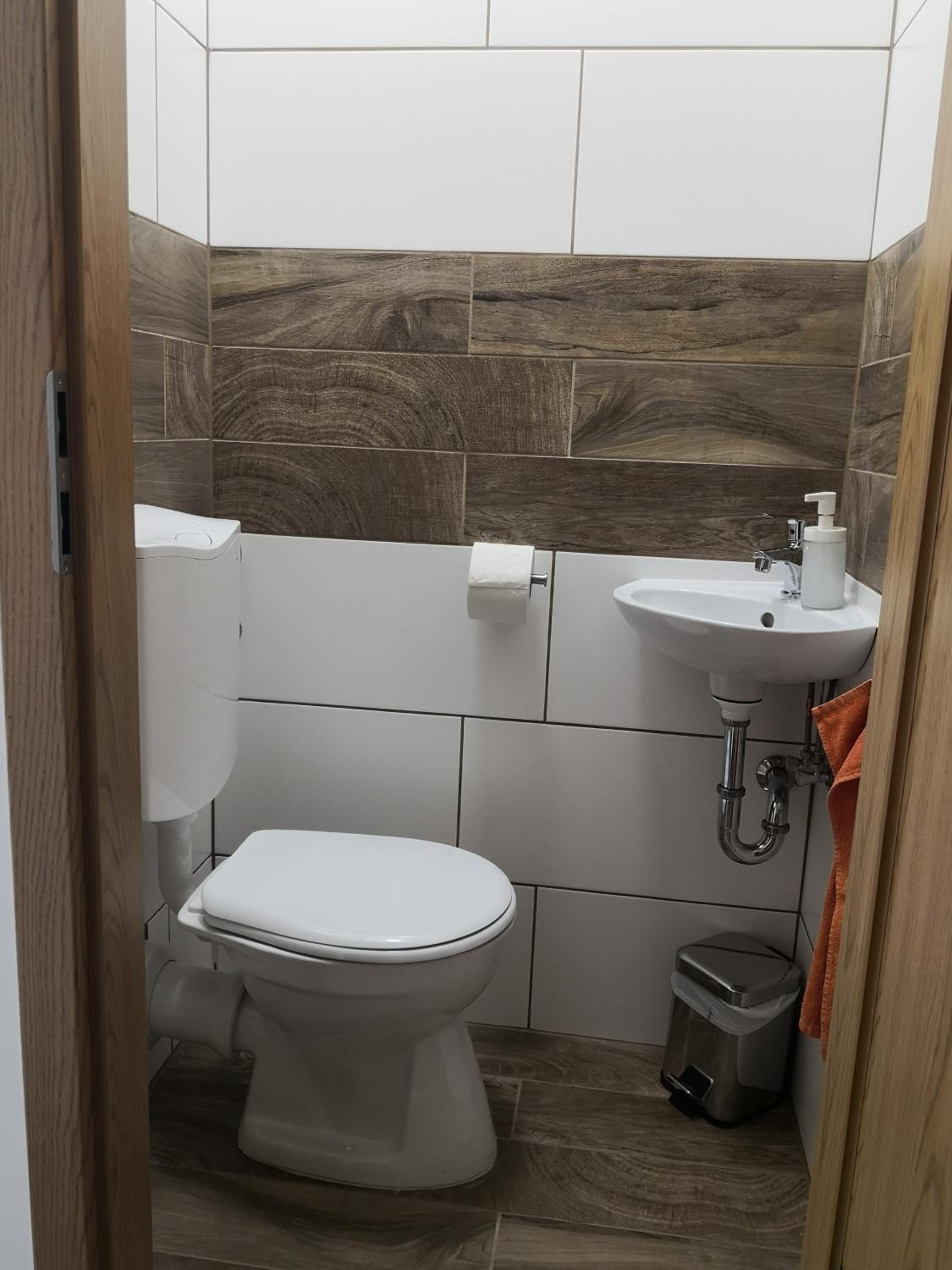 One-Bedroom Apartment - Ground Floor - Photo 11