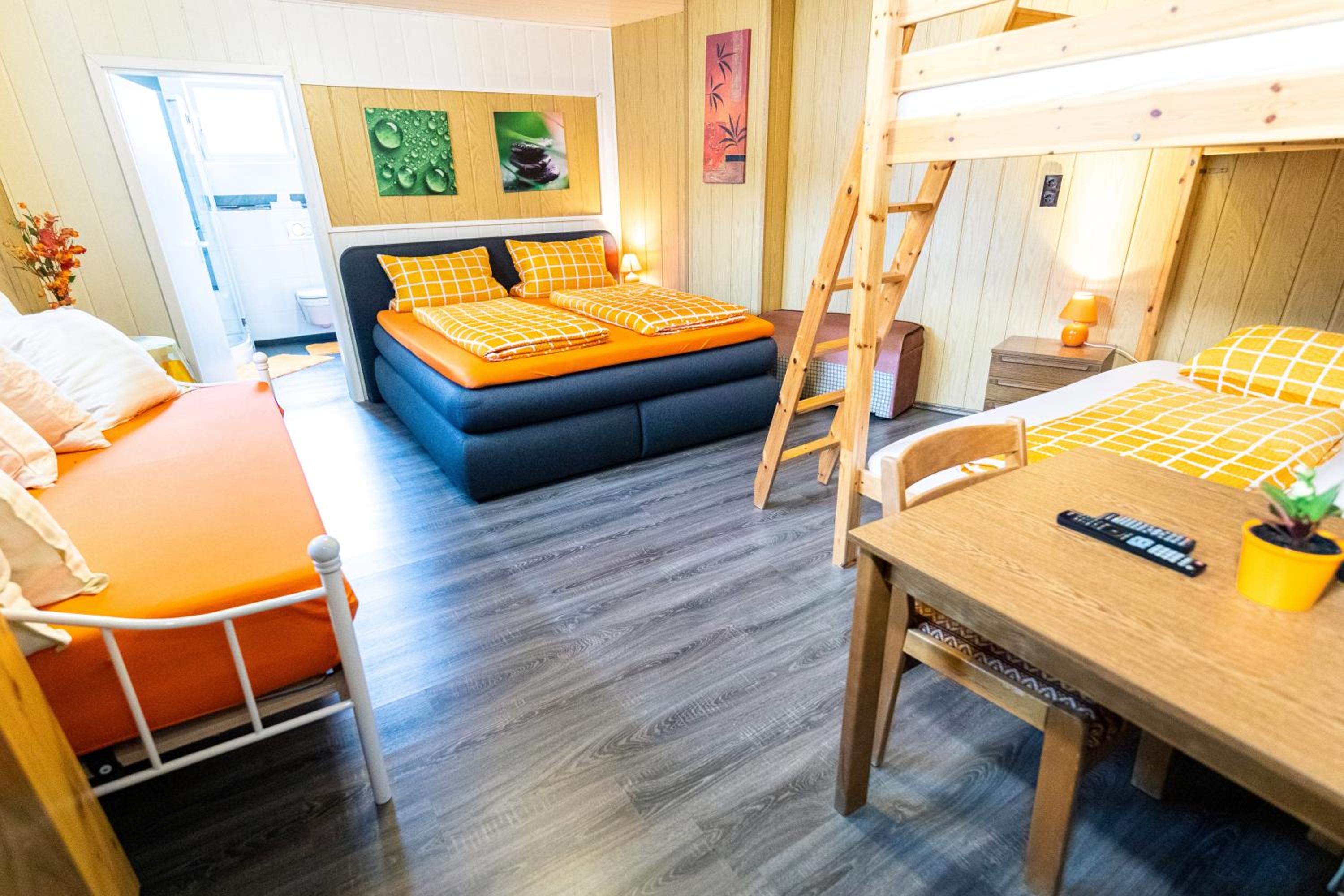 Quadruple Room with Private Bathroom