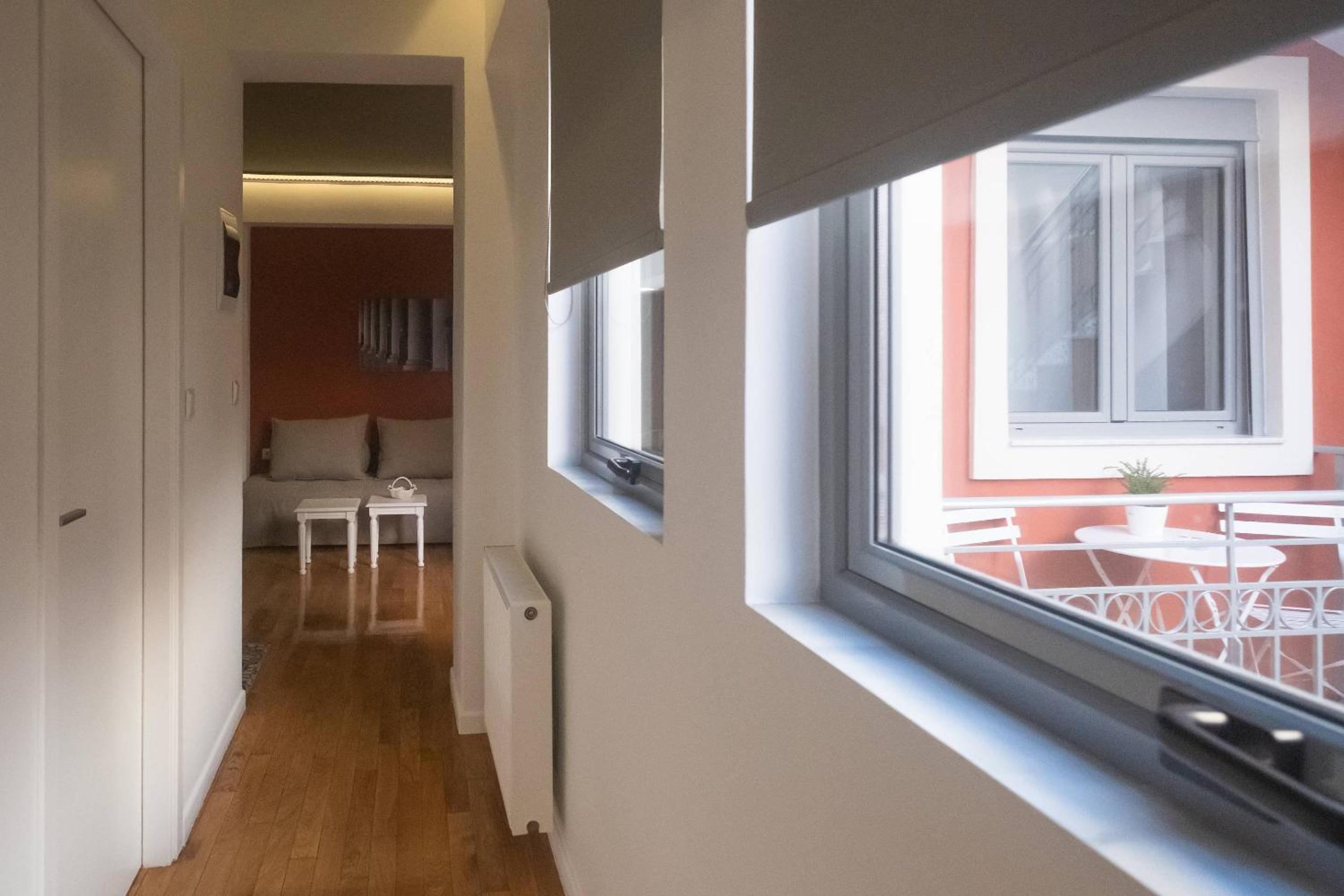 Apartment with Balcony photo 3