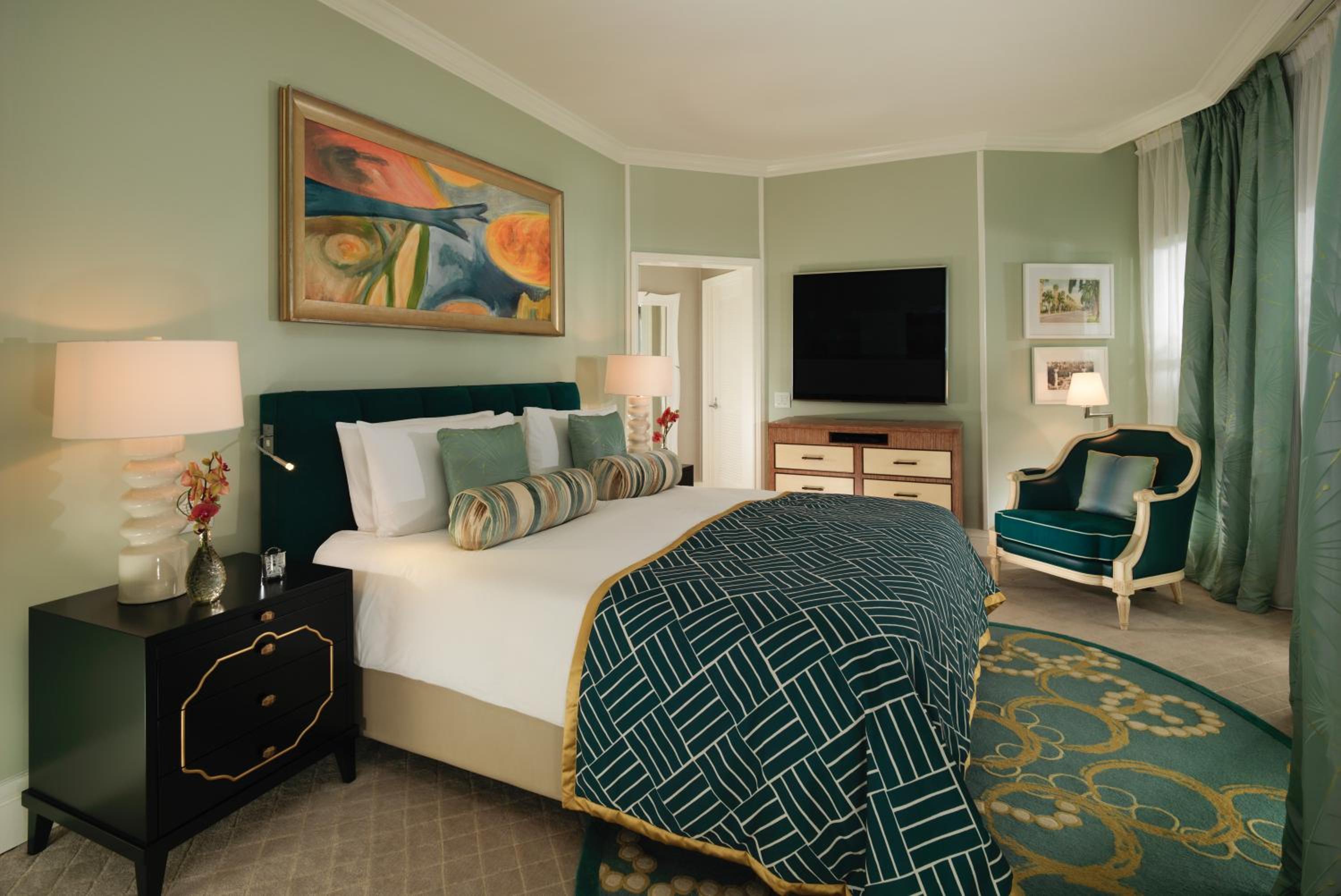 Beverly Hills Suite thumbnail 5