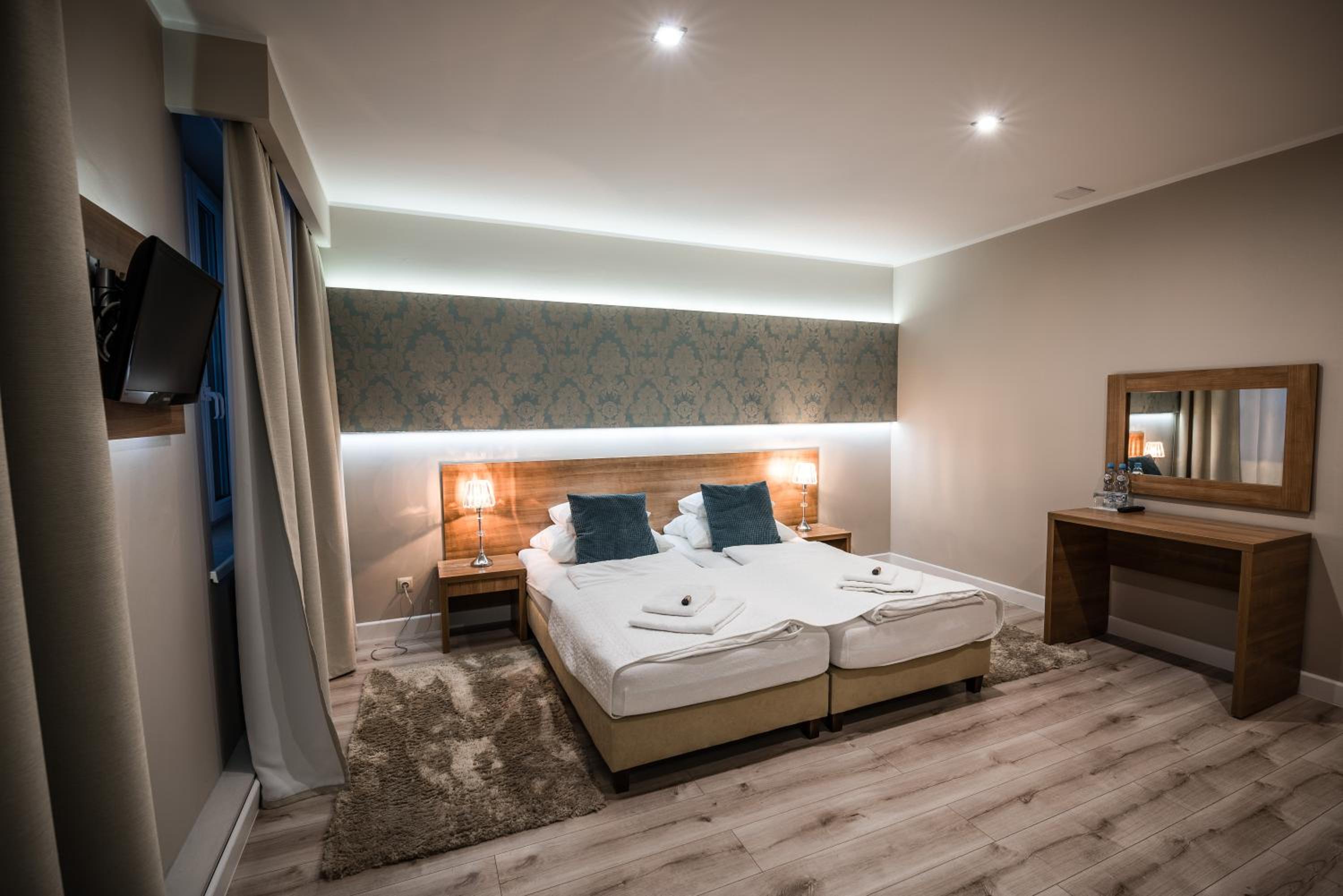 Triple Room - Photo 1