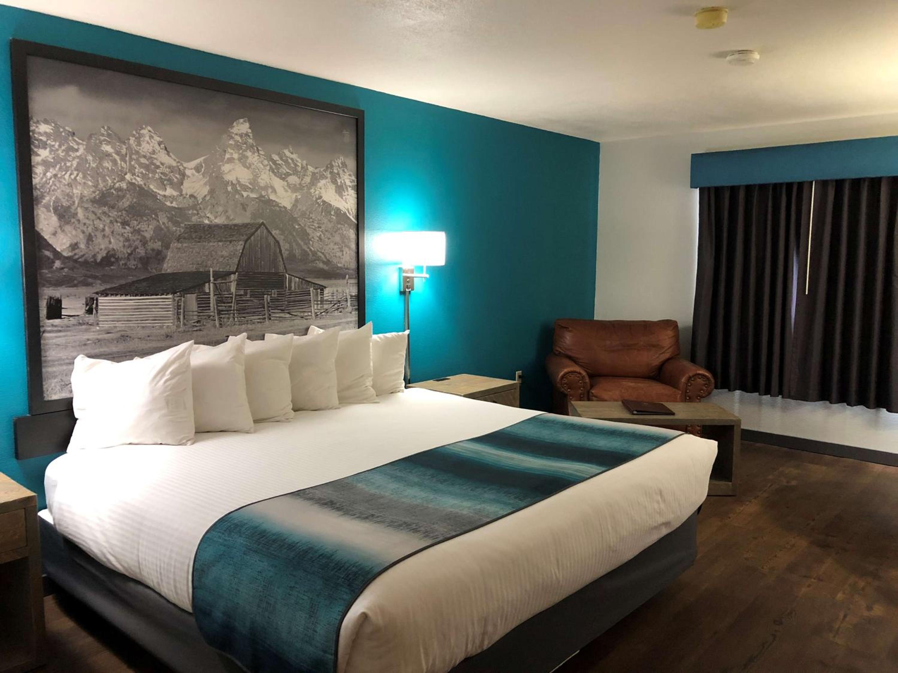 King Room - Non-Smoking - Photo 6