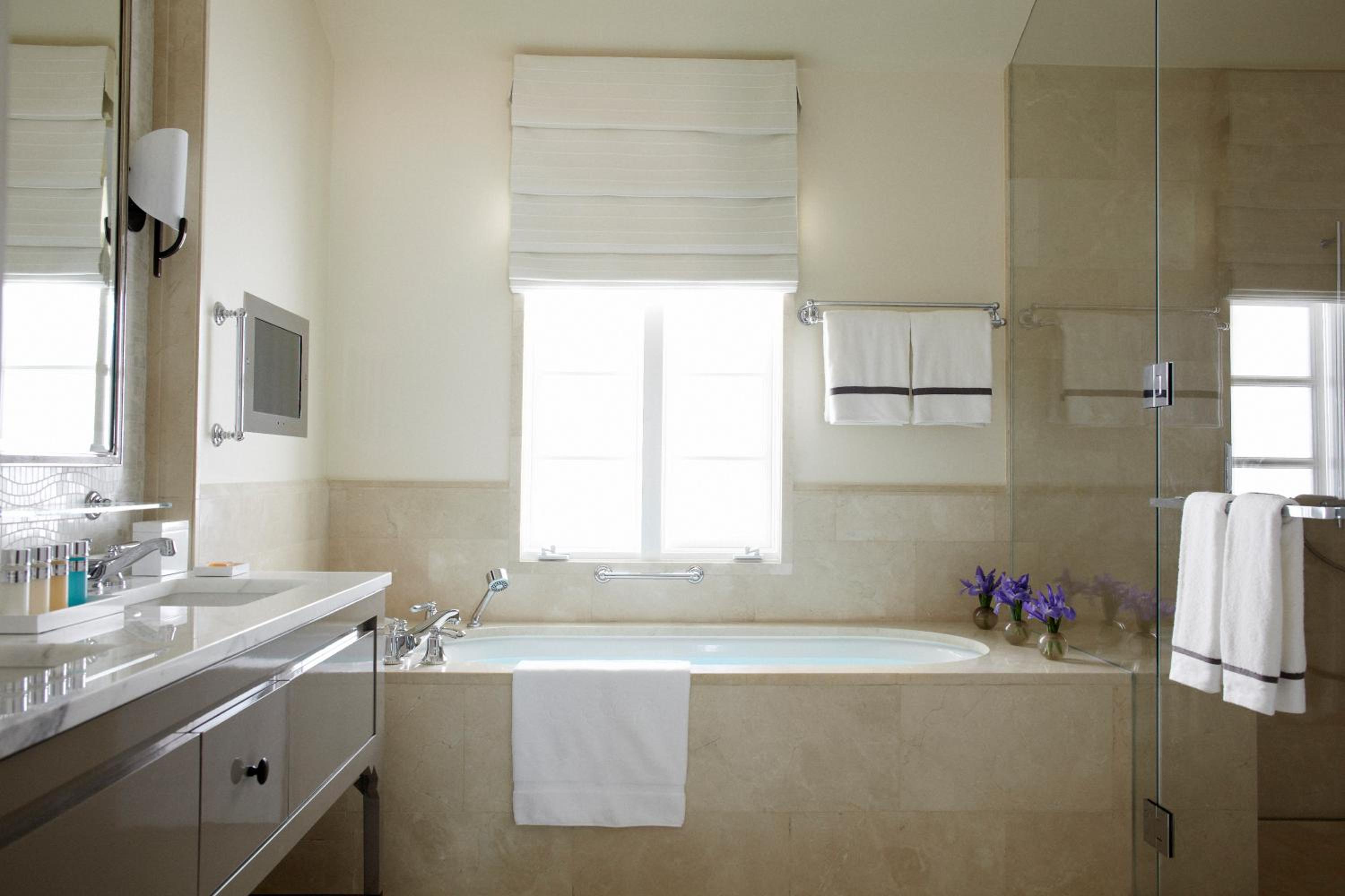 Deluxe Room with Patio