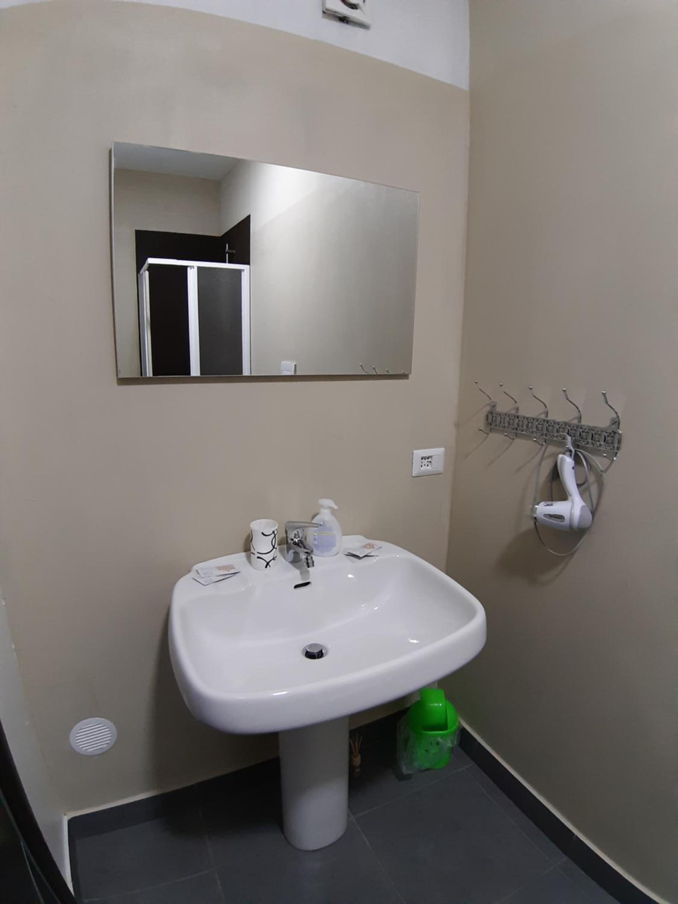 Large Double Room photo 1