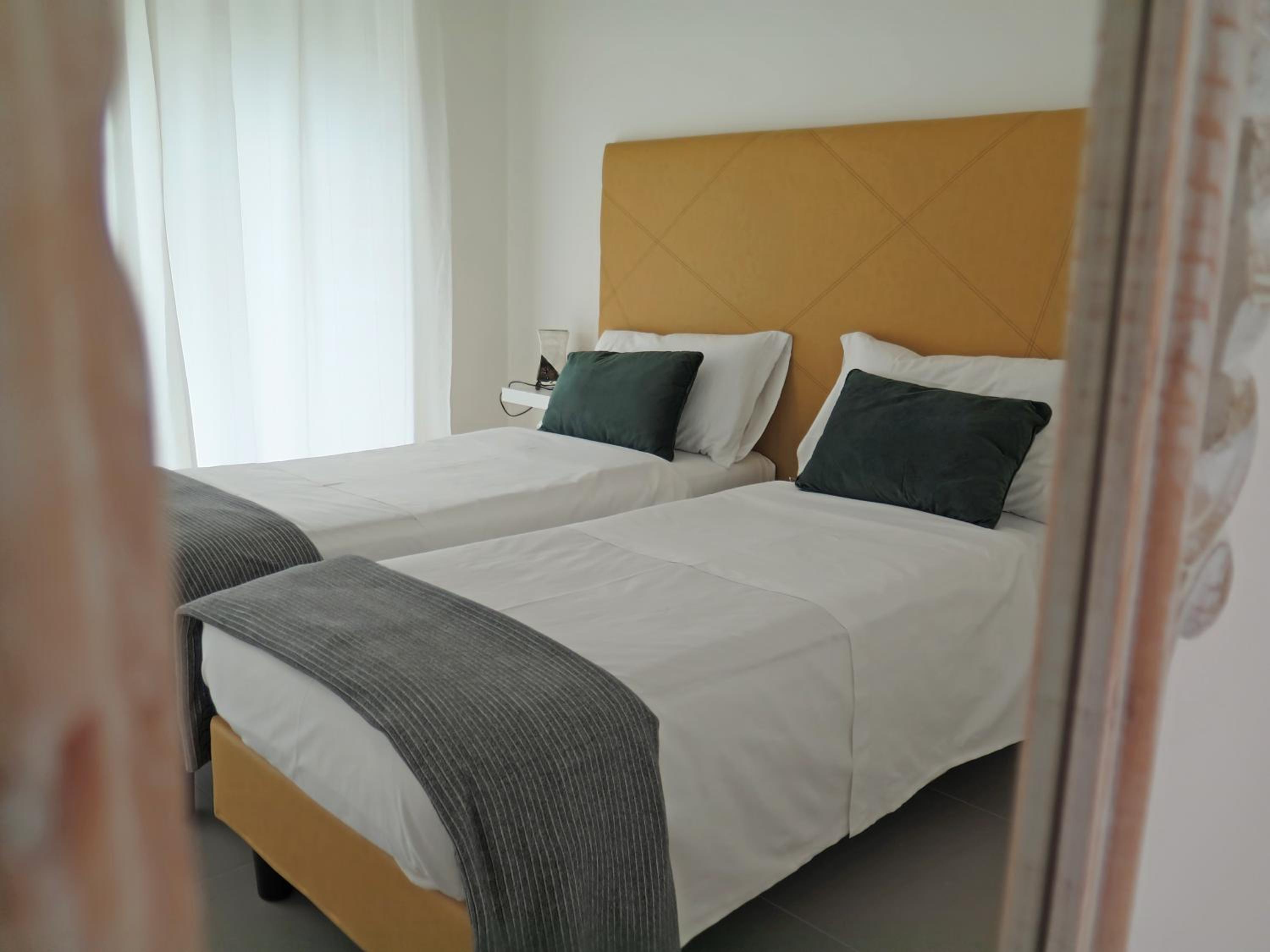 Apartment with Garden View - Photo 4