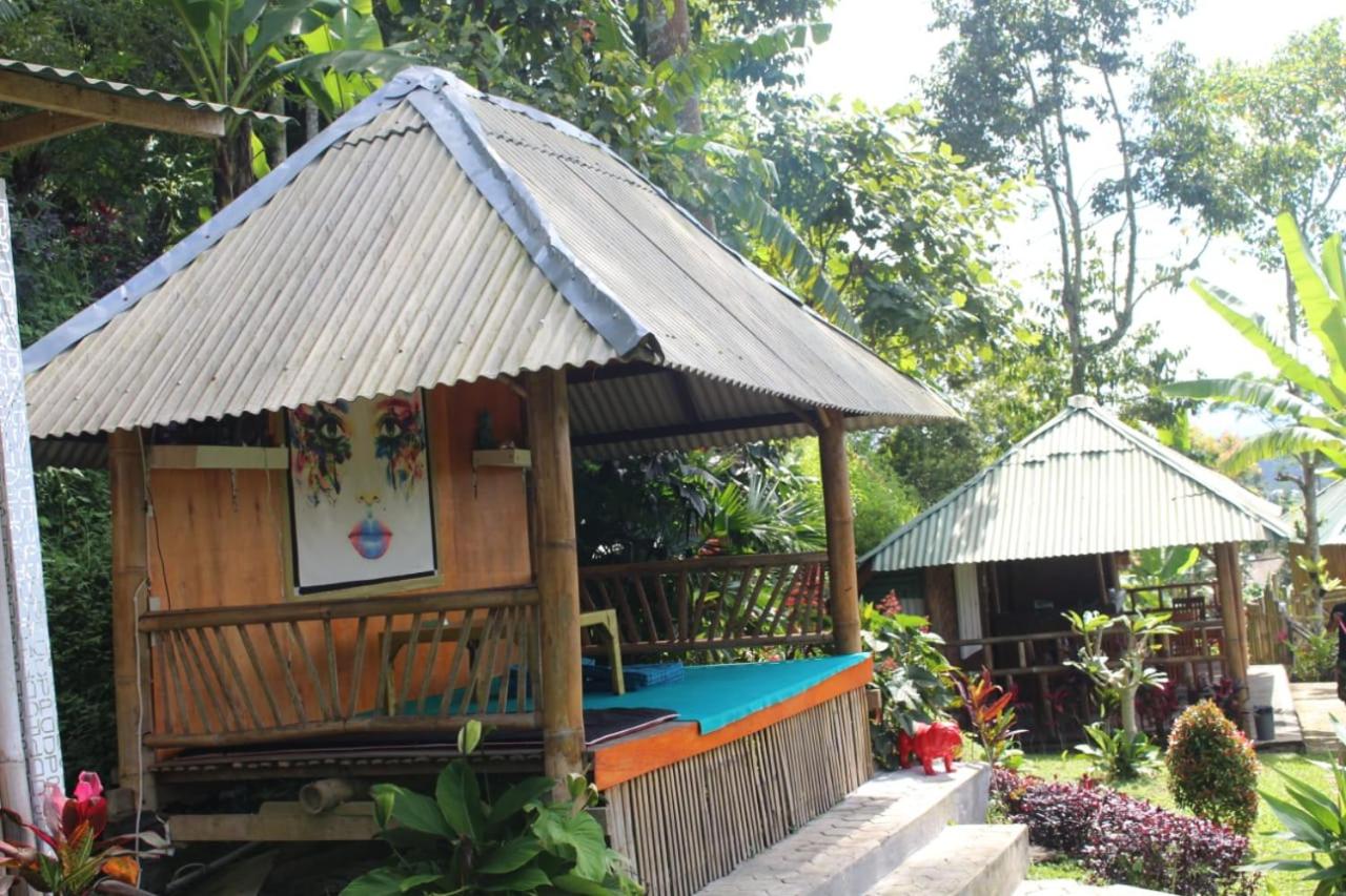 Deluxe Double Room (2 Adults + 1 Child) photo 3