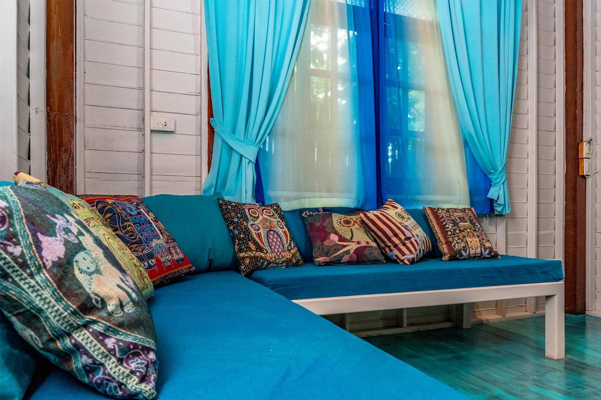  Deluxe Tropical Garden Suite photo 2