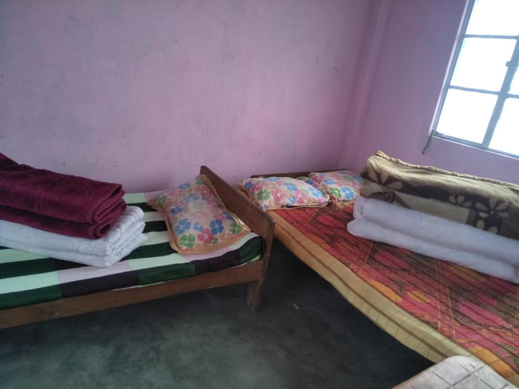 10-Bed Mixed Dormitory Room photo 1
