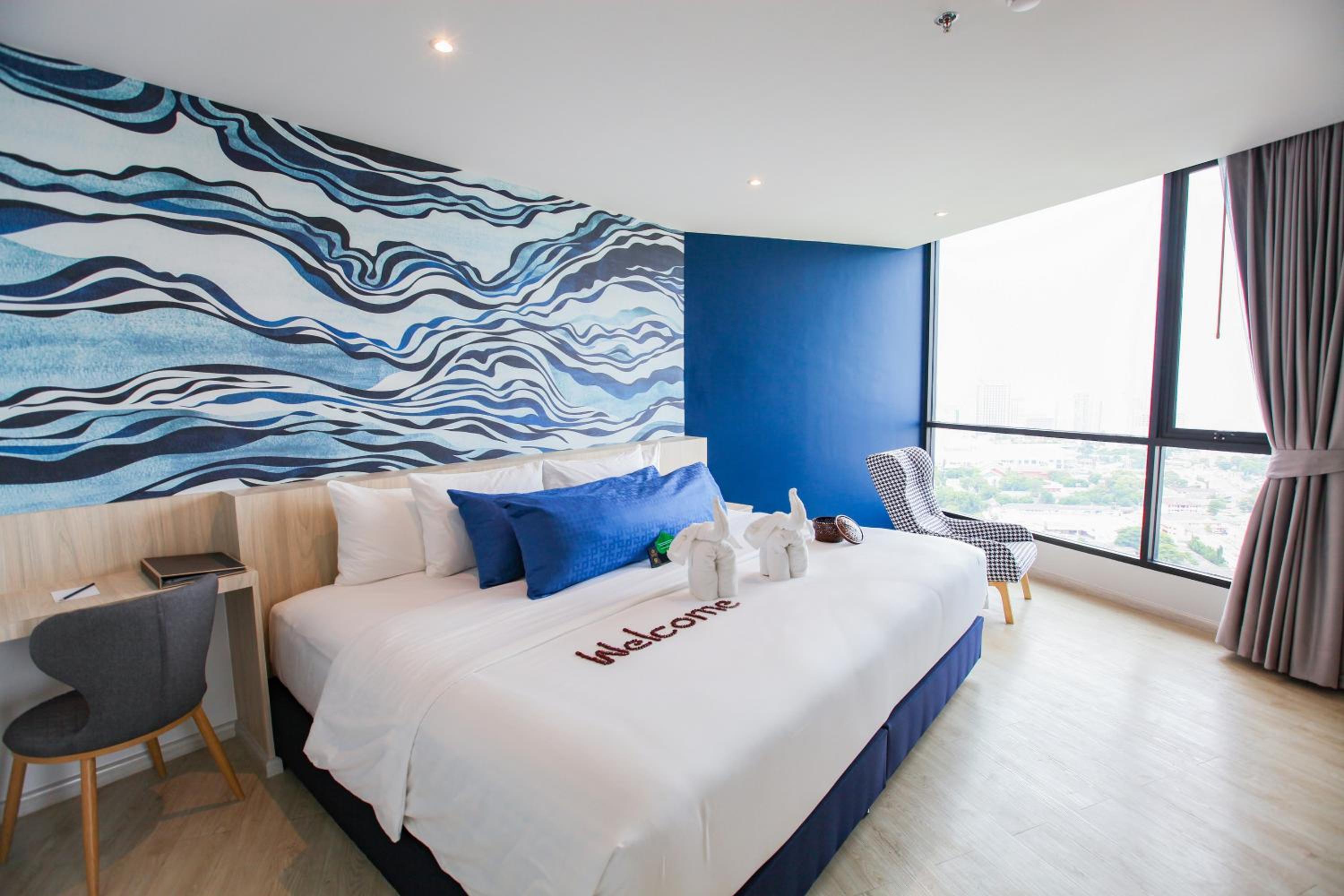 One-Bedroom Suite with Sea View - Photo 9