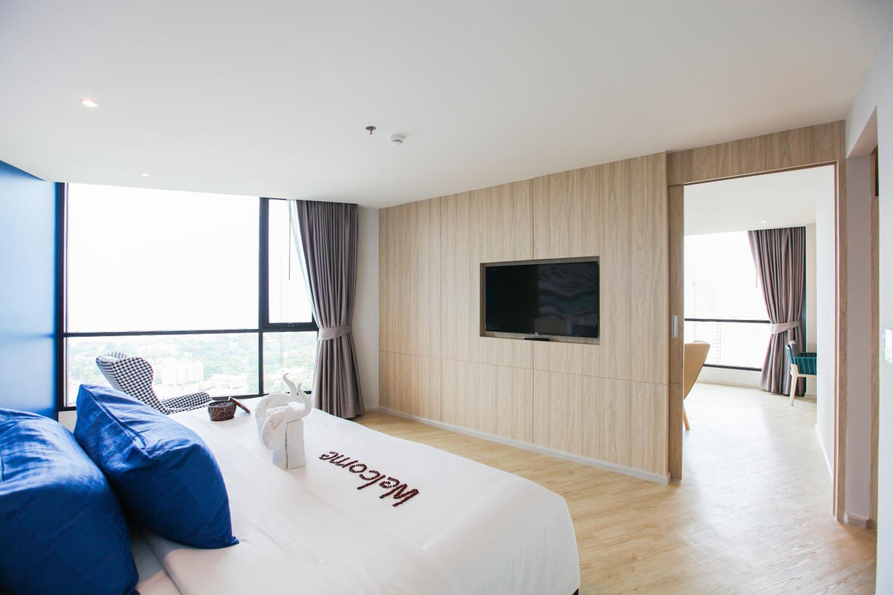 One-Bedroom Suite with Sea View - Photo 1
