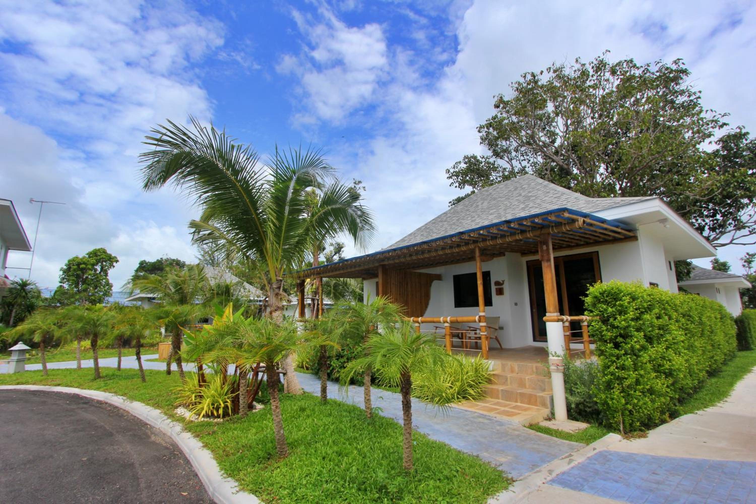 Deluxe Villa with Restricted View - Photo 9