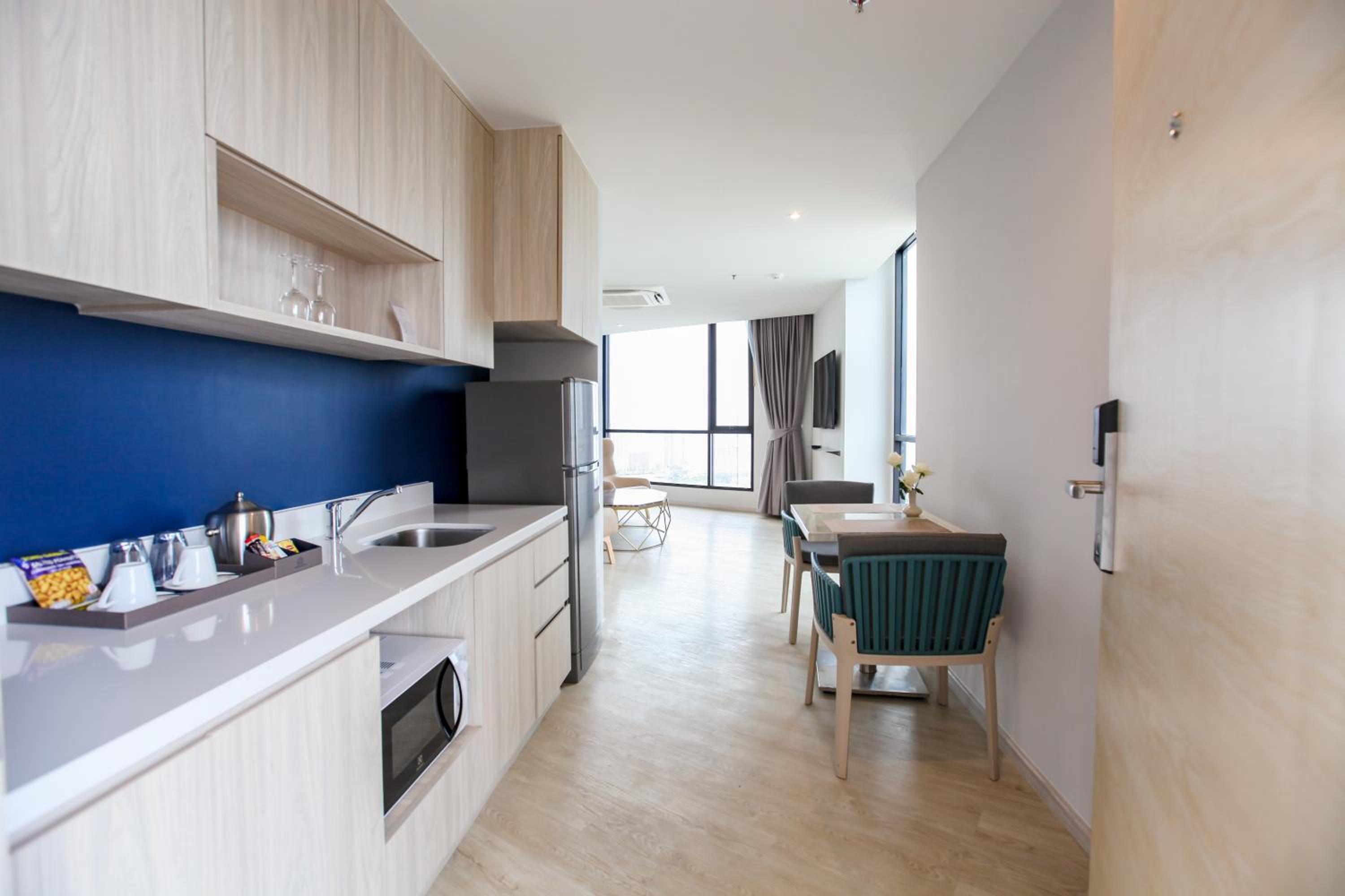 One-Bedroom Suite with Sea View - Photo 14