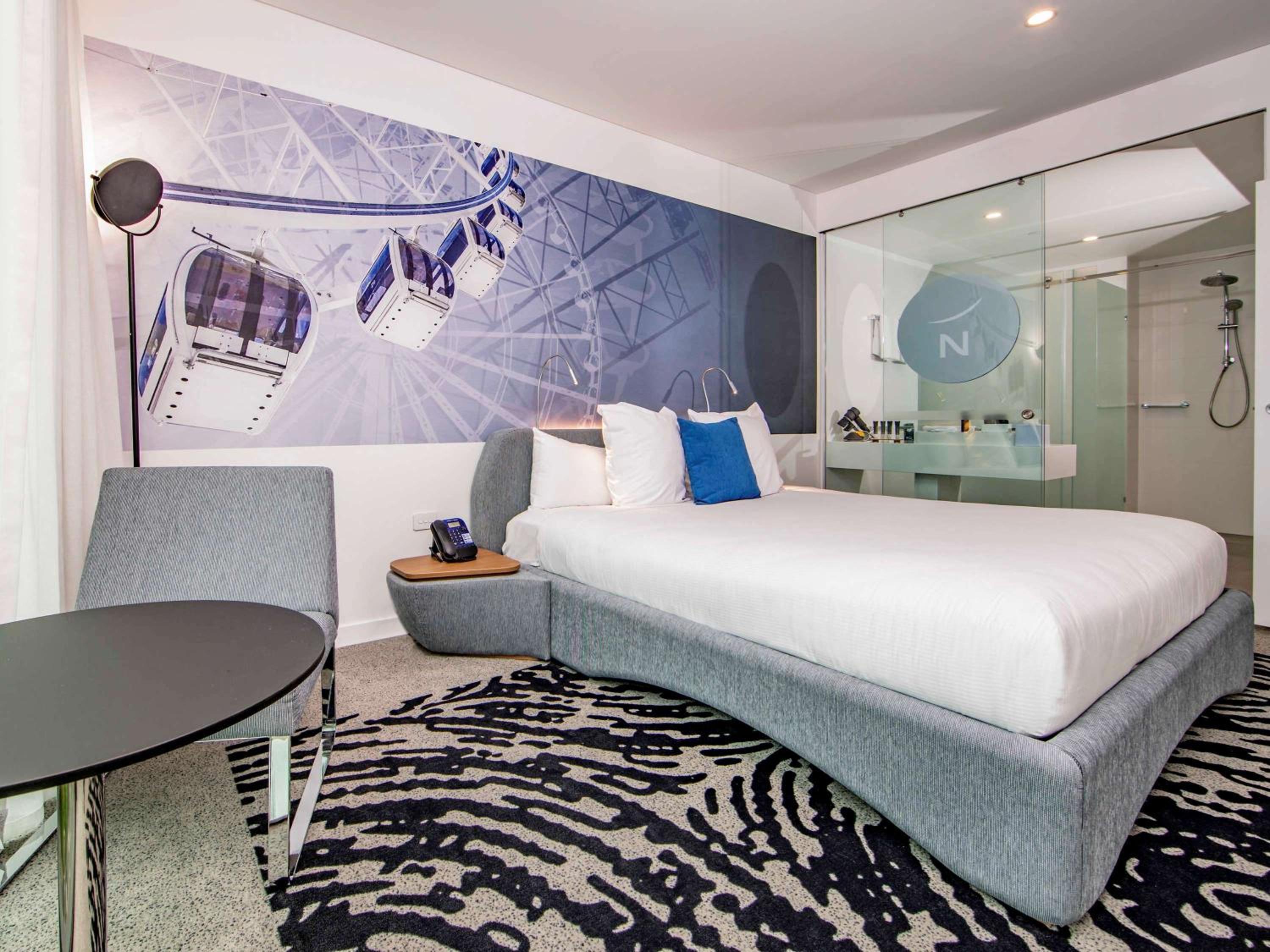 Standard King 'N' Room