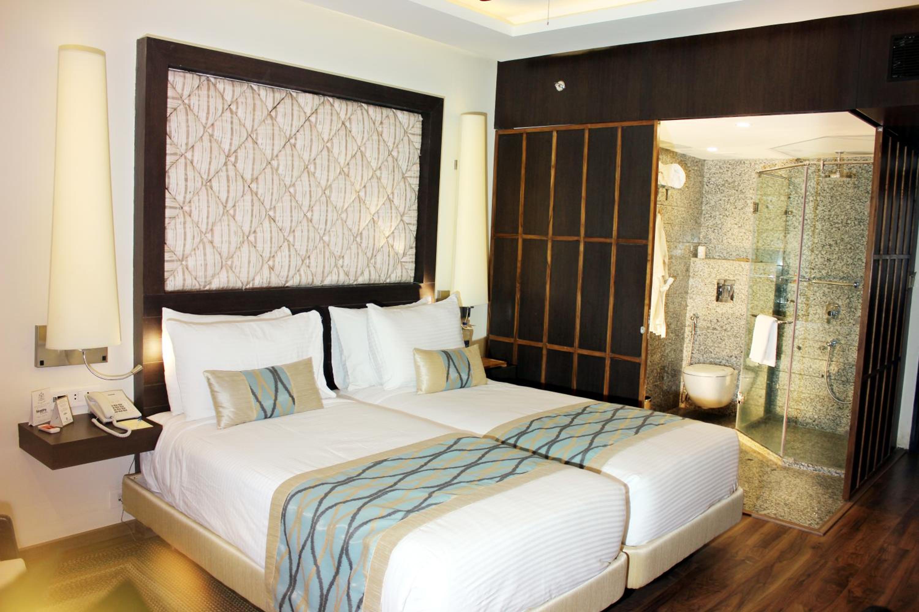 Deluxe Room Twin Bed City View photo 3