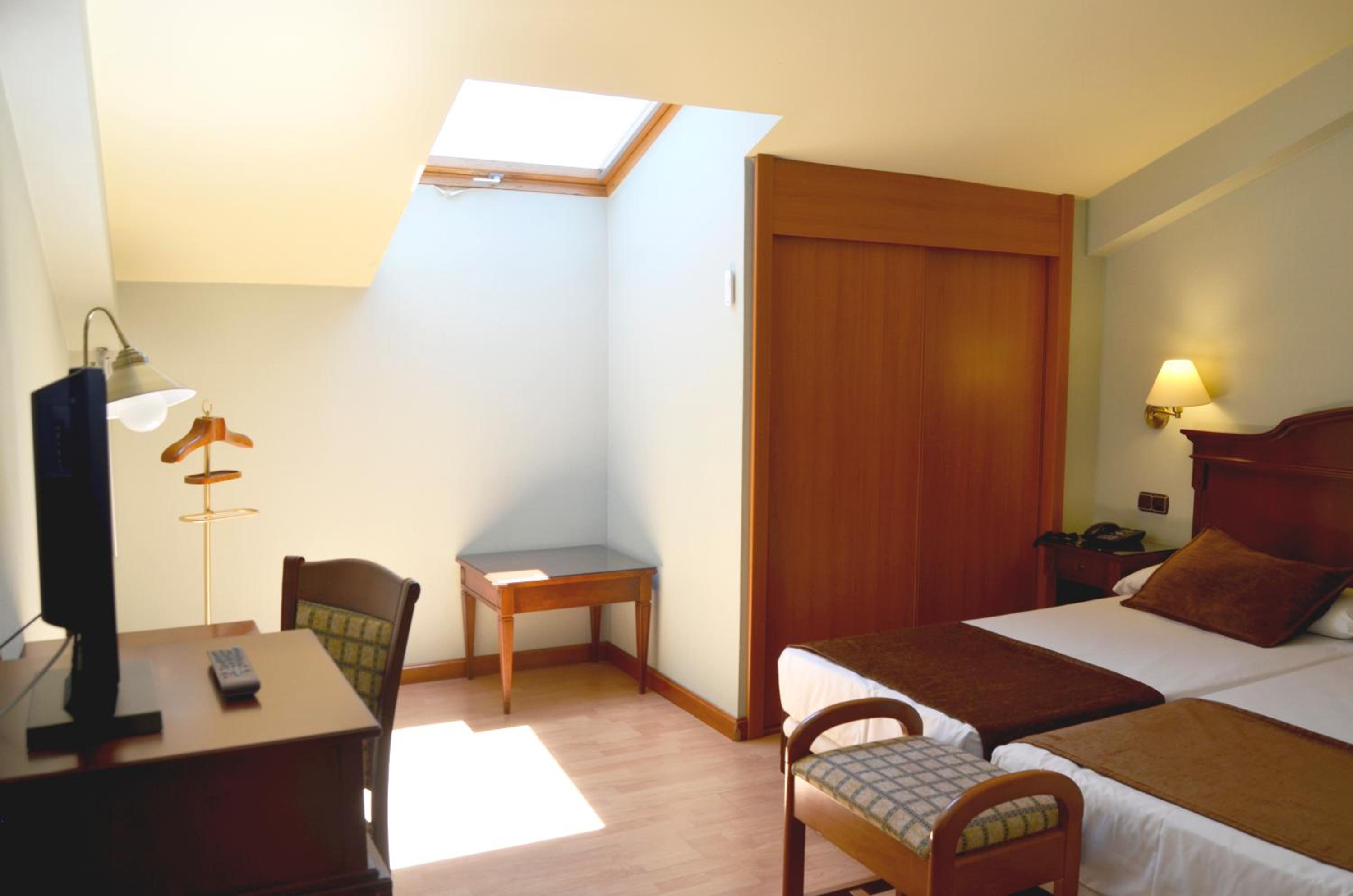 Twin Room - Mansard photo 3