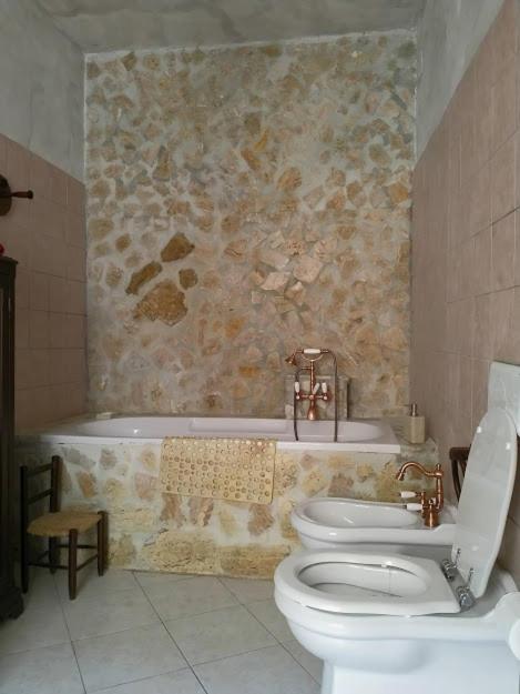 Small Double Room - Photo 3