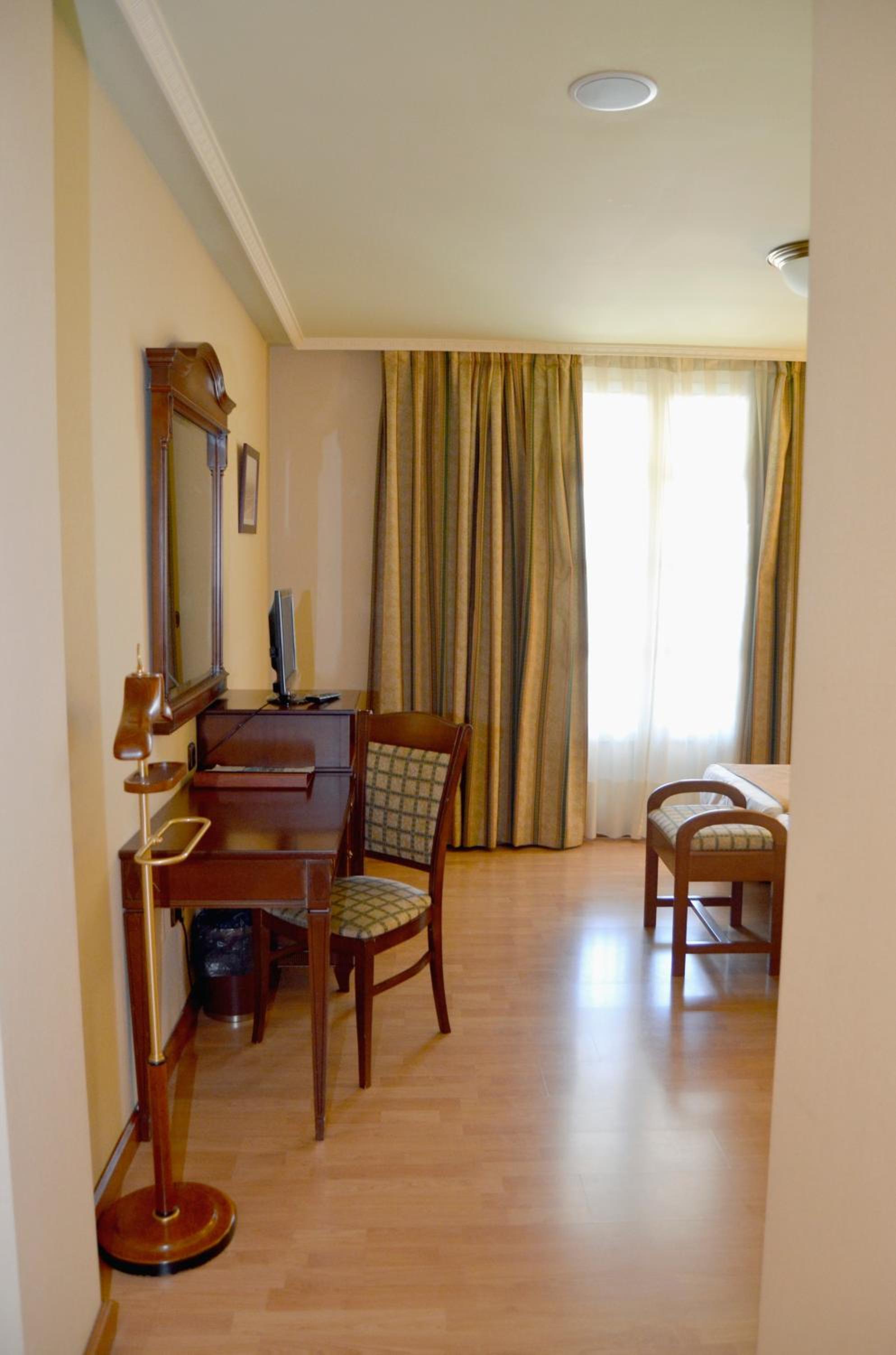 Superior Twin Room - Photo 1