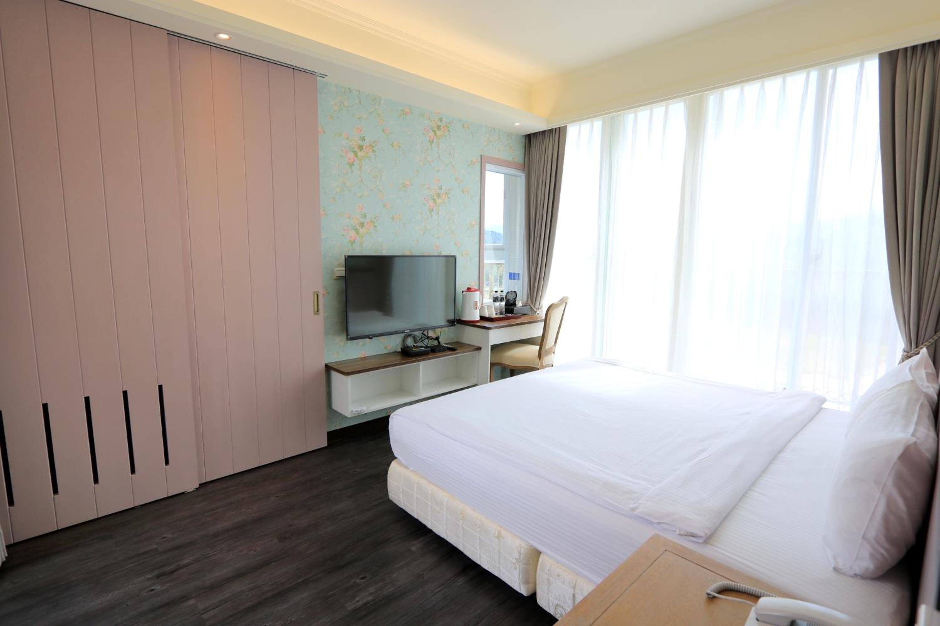 Deluxe Double Room with Bath