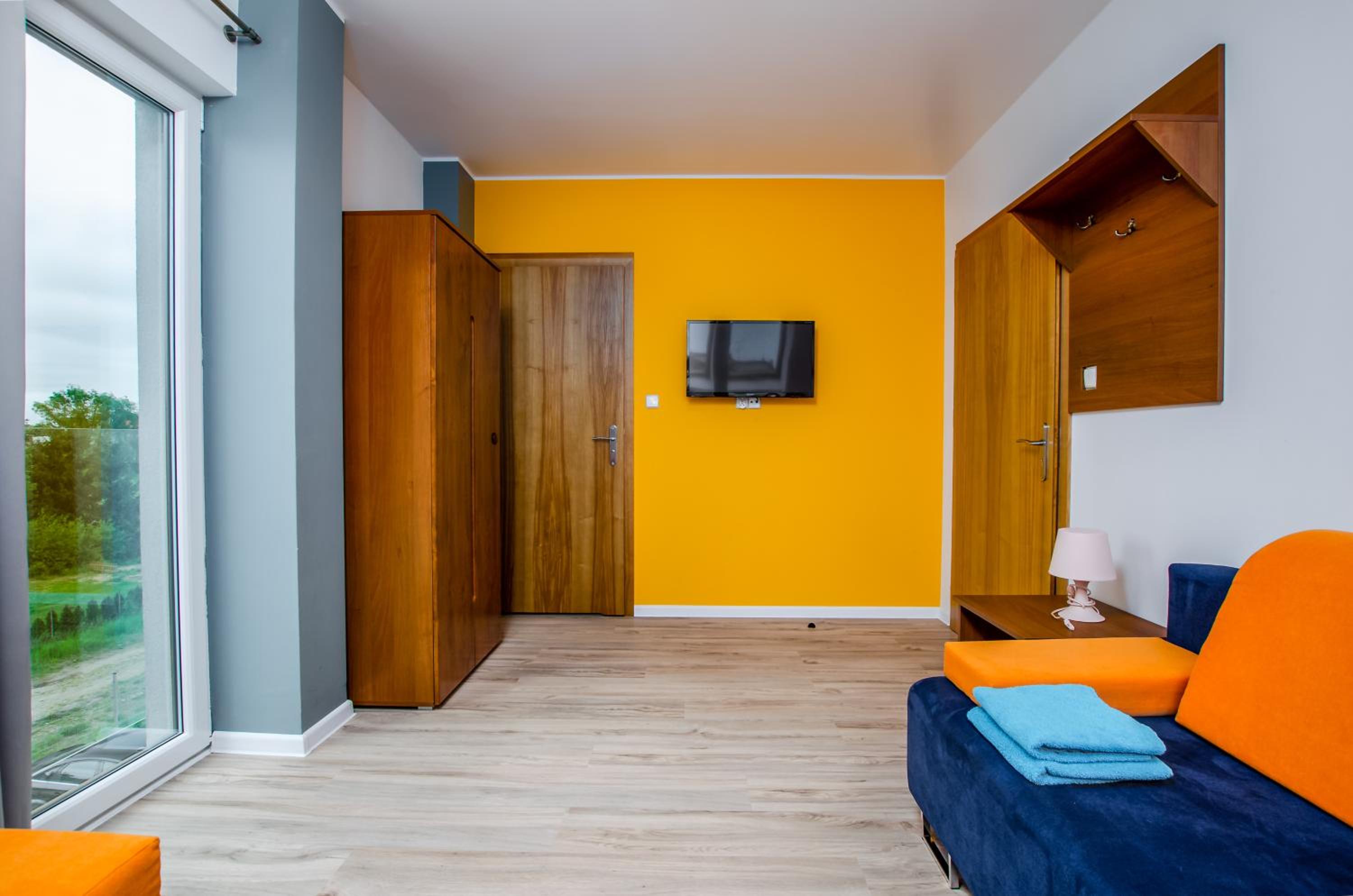 Quadruple Room with Private Bathroom - Photo 5