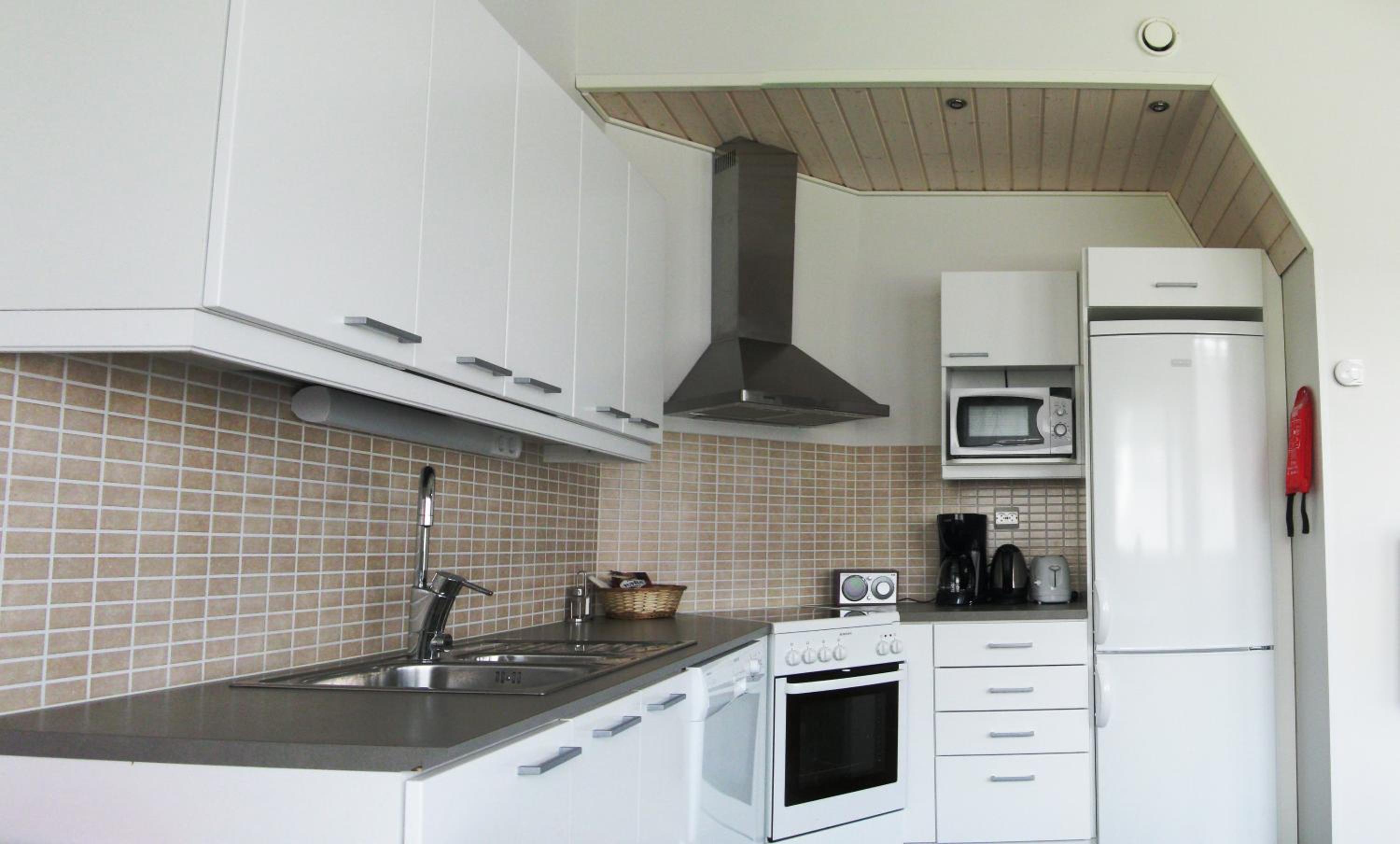 One-Bedroom Apartment with Sauna - Photo 79