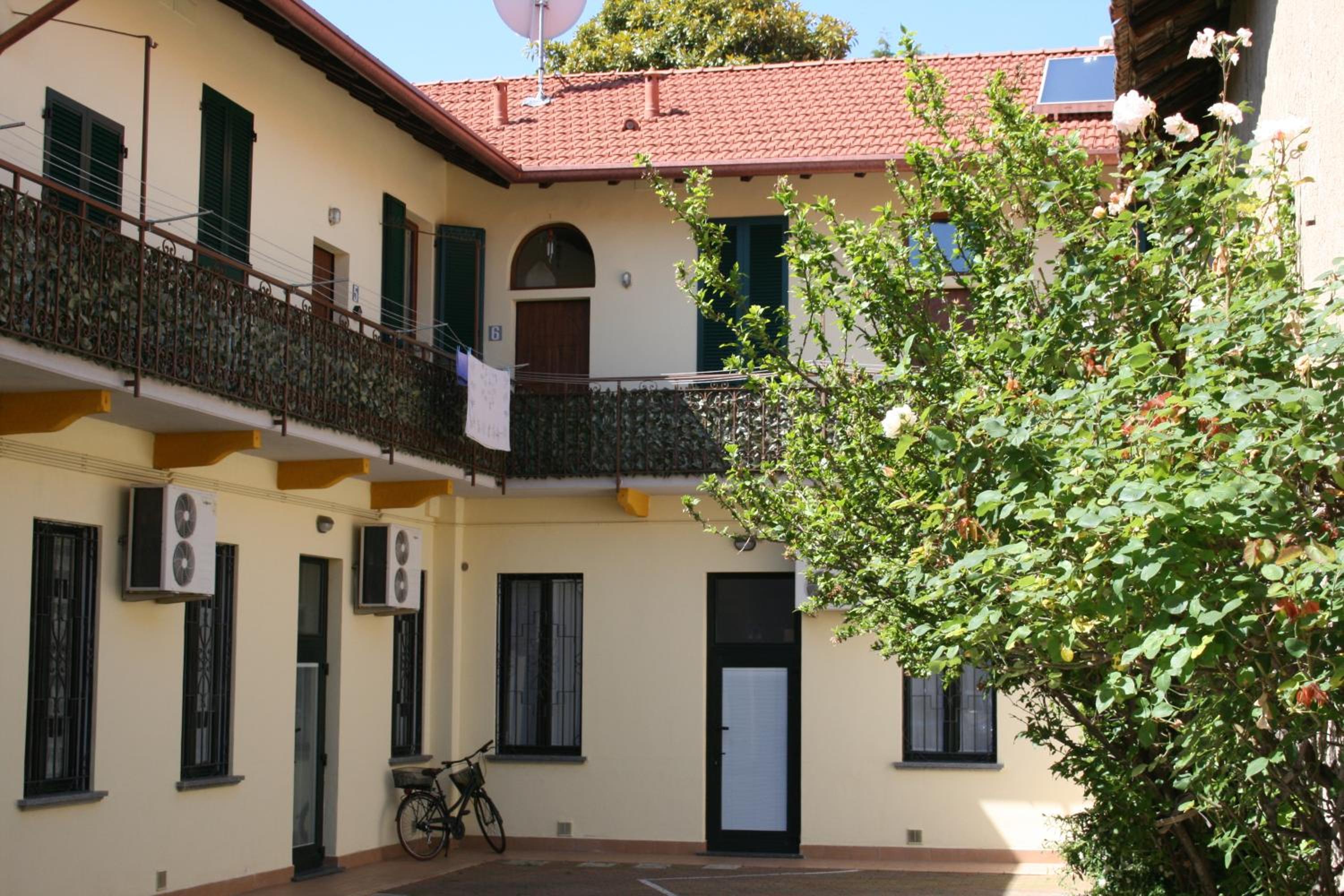 One-Bedroom Apartment with Balcony photo 2
