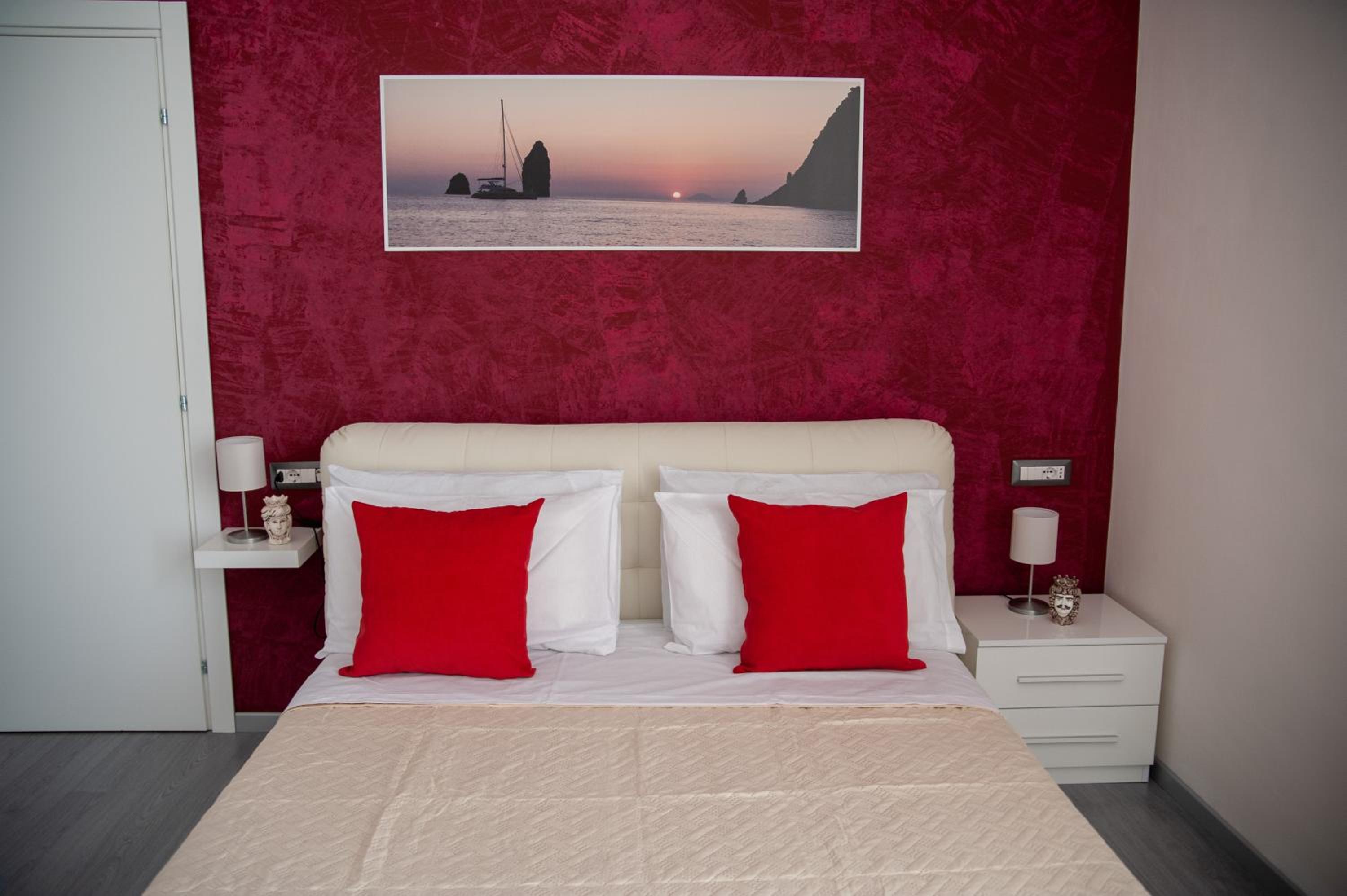 Double Room - Photo 10