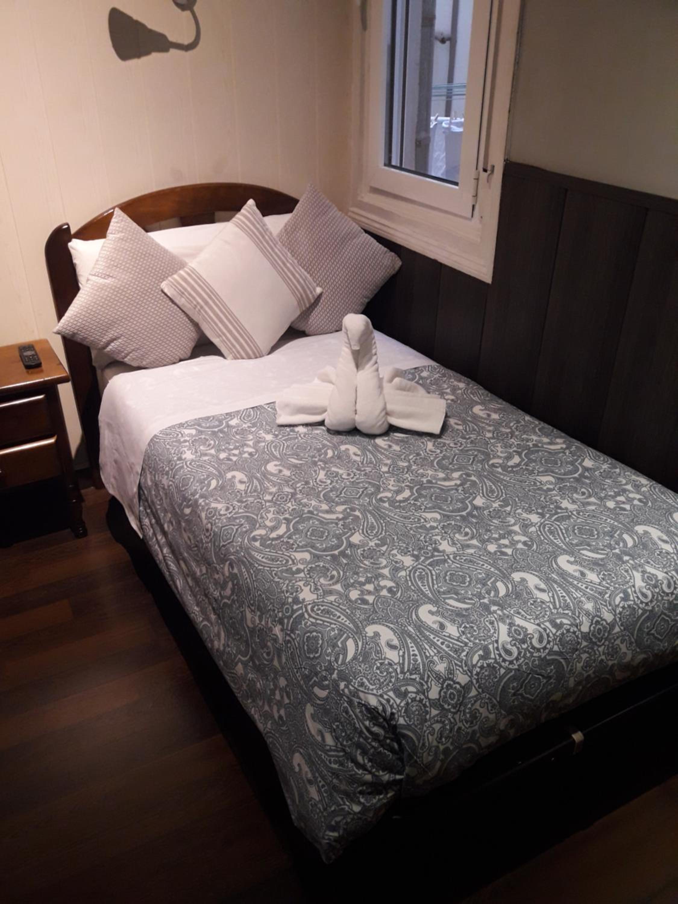 Single Room photo 2
