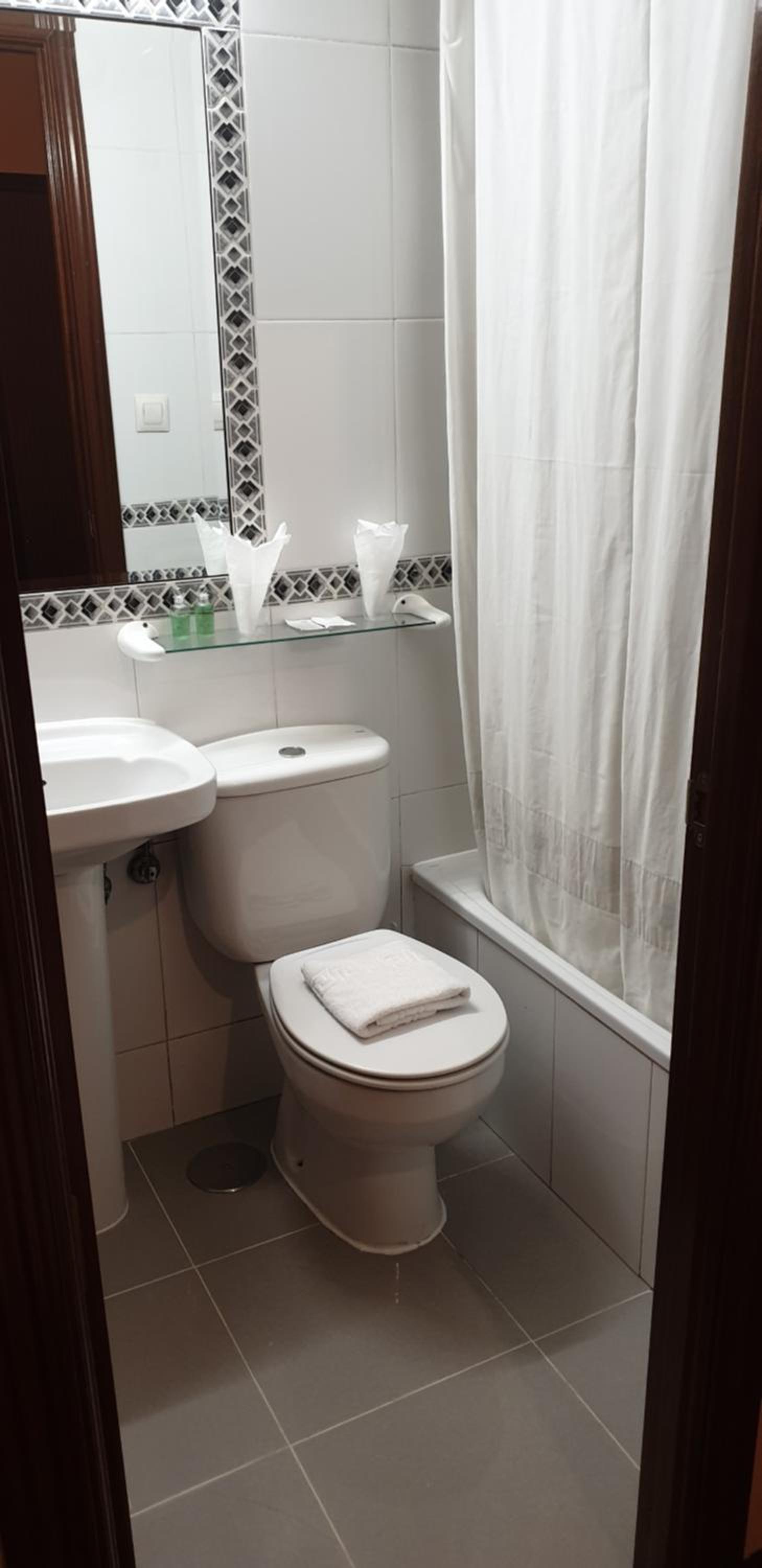 Budget Single Room photo 2