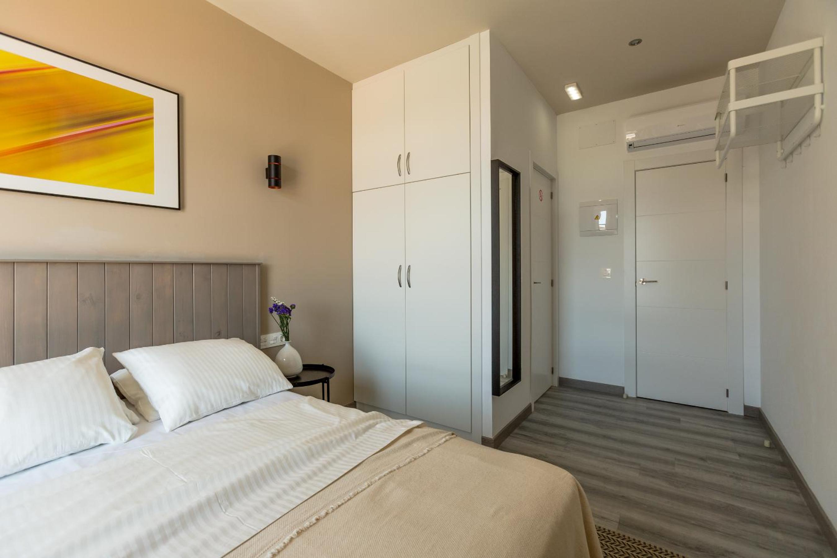 Standard Double Room photo 3