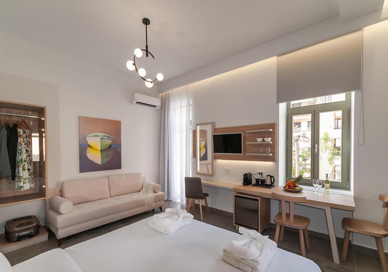 Deluxe Double or Twin Room with Balcony - Photo 4
