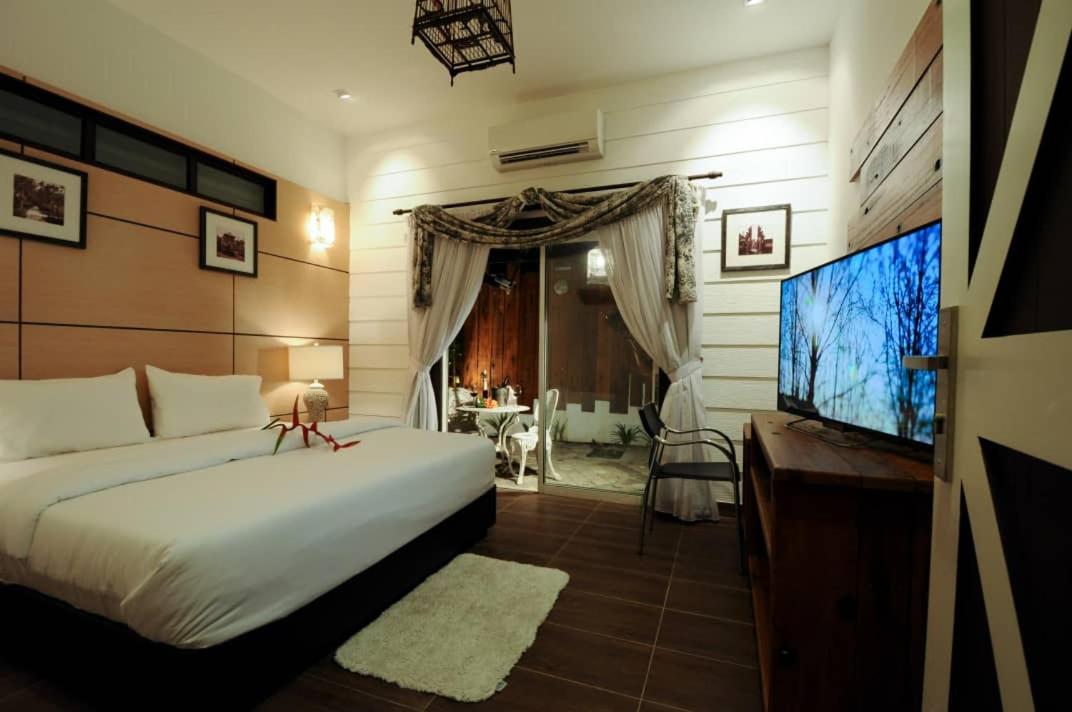 Superior King Room