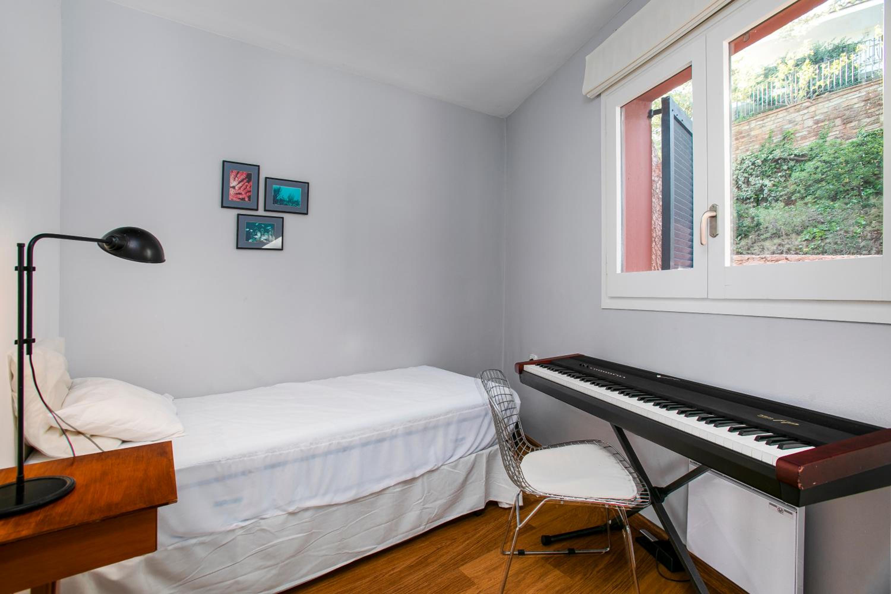 Casa de cuatro habitaciones