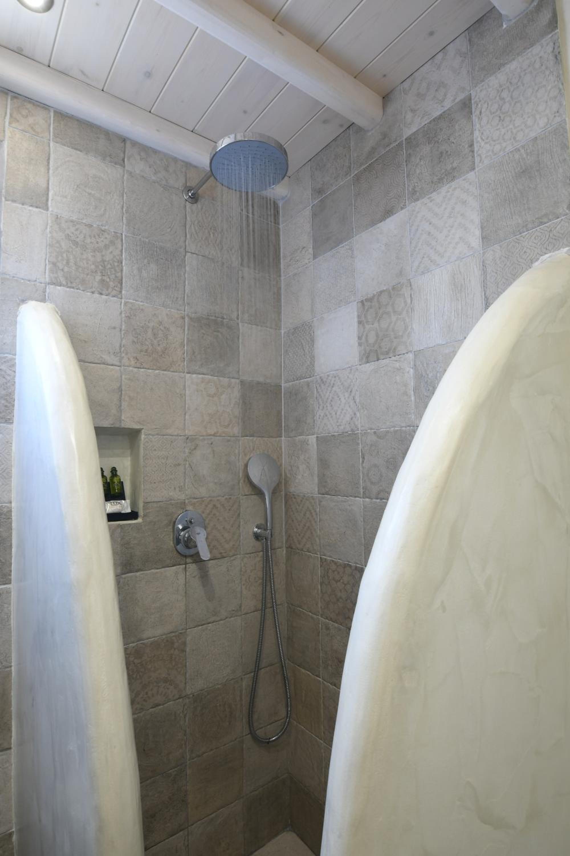 Studio Apartment (3 Adults) photo 2