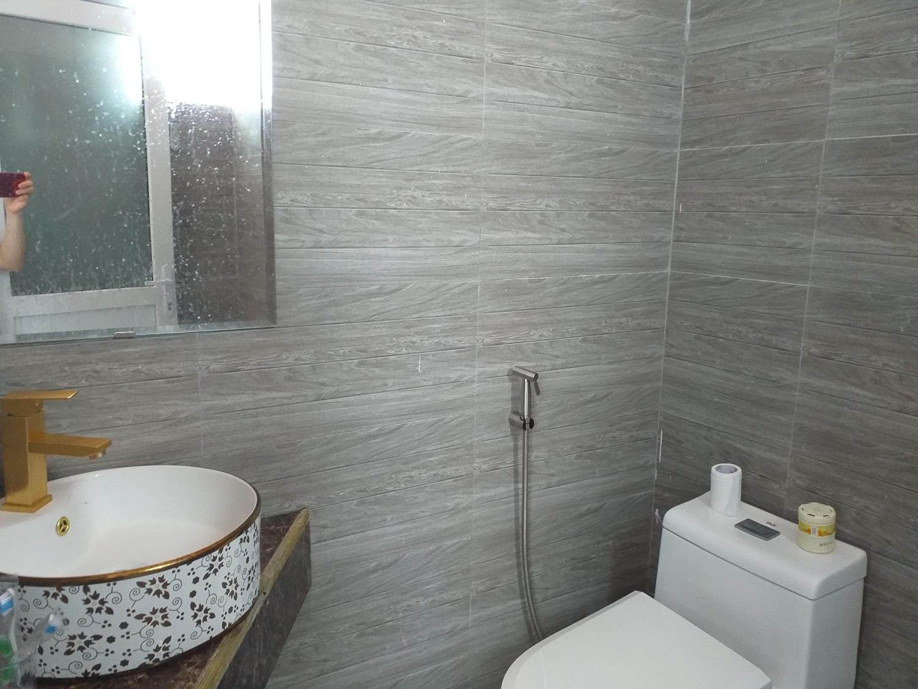 Standard Family Room - Photo 12