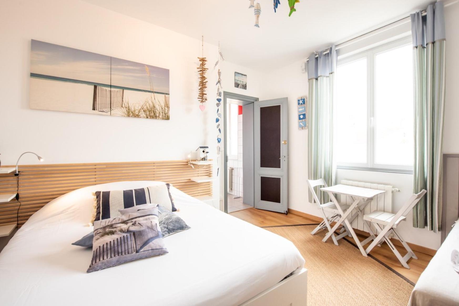 Double Room with Private Bathroom photo 2