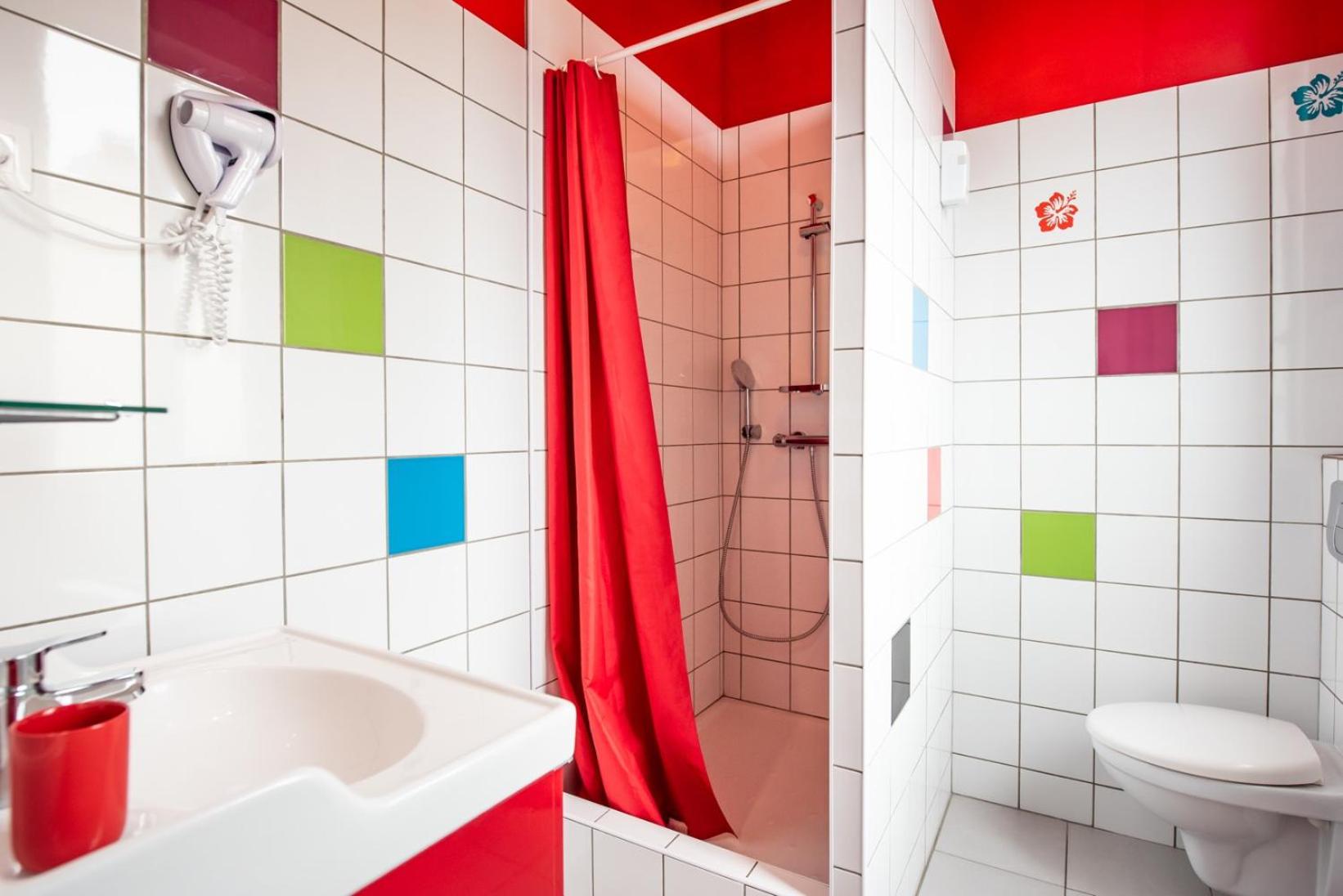 Double Room with Private Bathroom photo 3