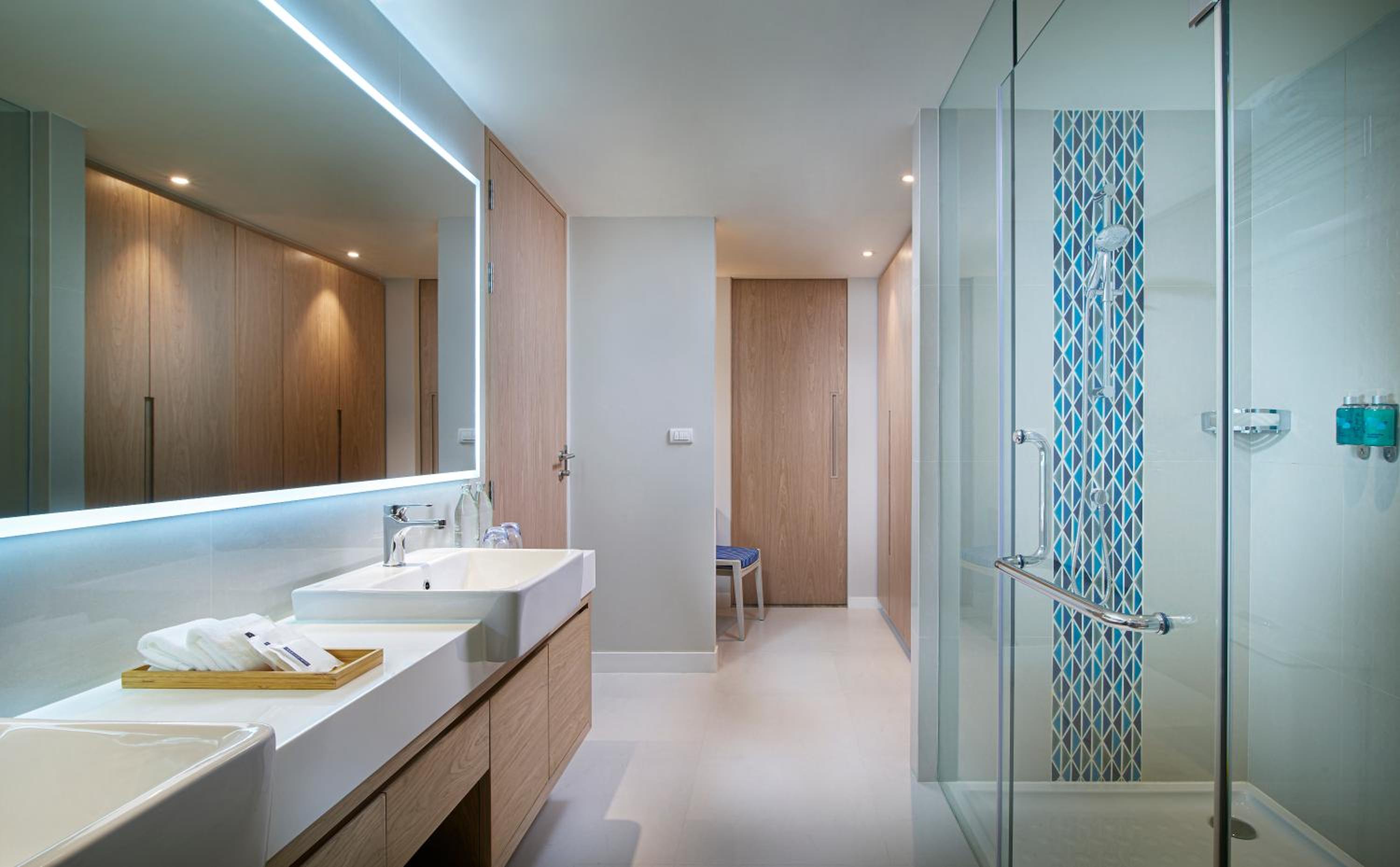 One Bedroom Suite  - Photo 9
