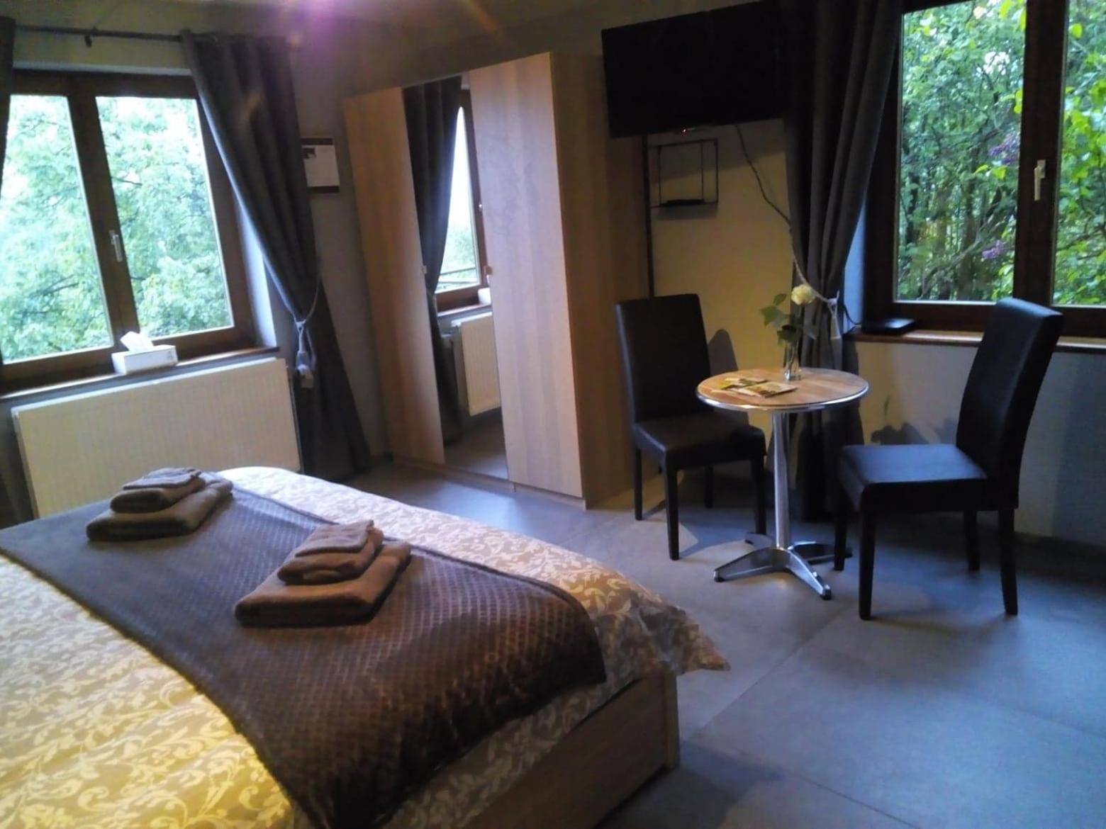 Double Room with Private Bathroom photo 2